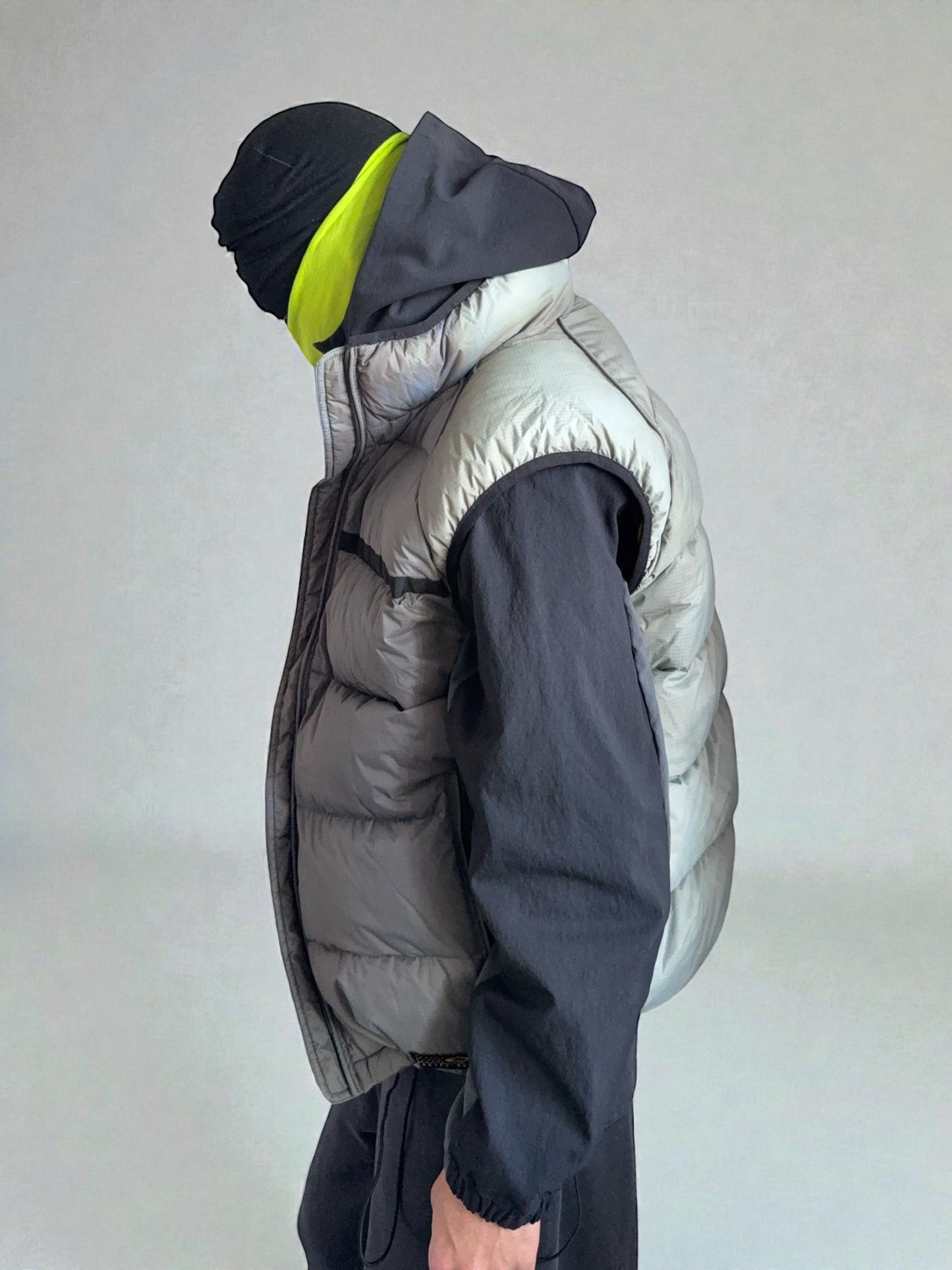 Oakley Software 2006 Technical Iridescent Down Puffer Vest - Size L