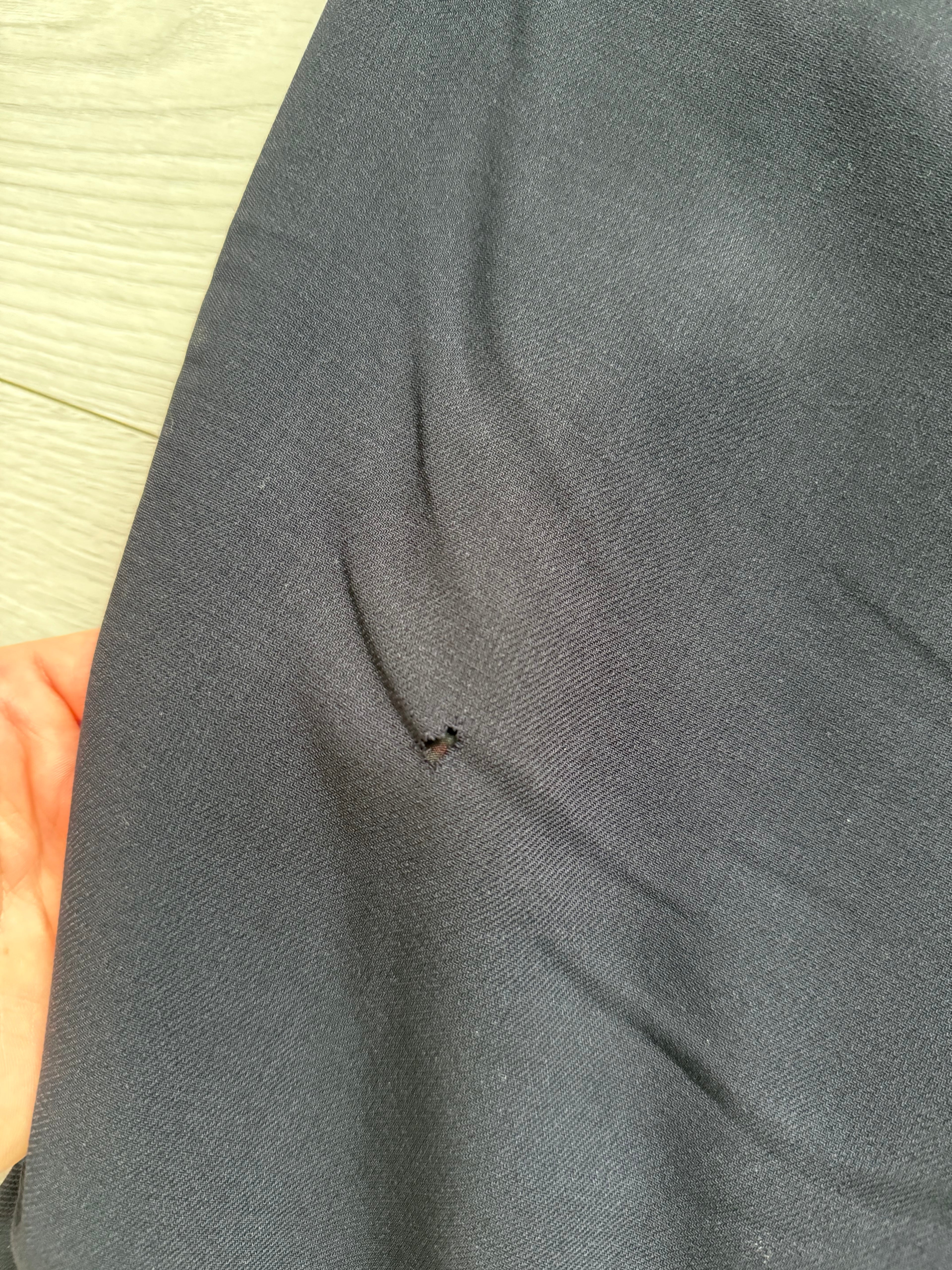 Giorgio Armani 1980s Double Pleat Draped Wool Navy Pants - Size 34" Waist