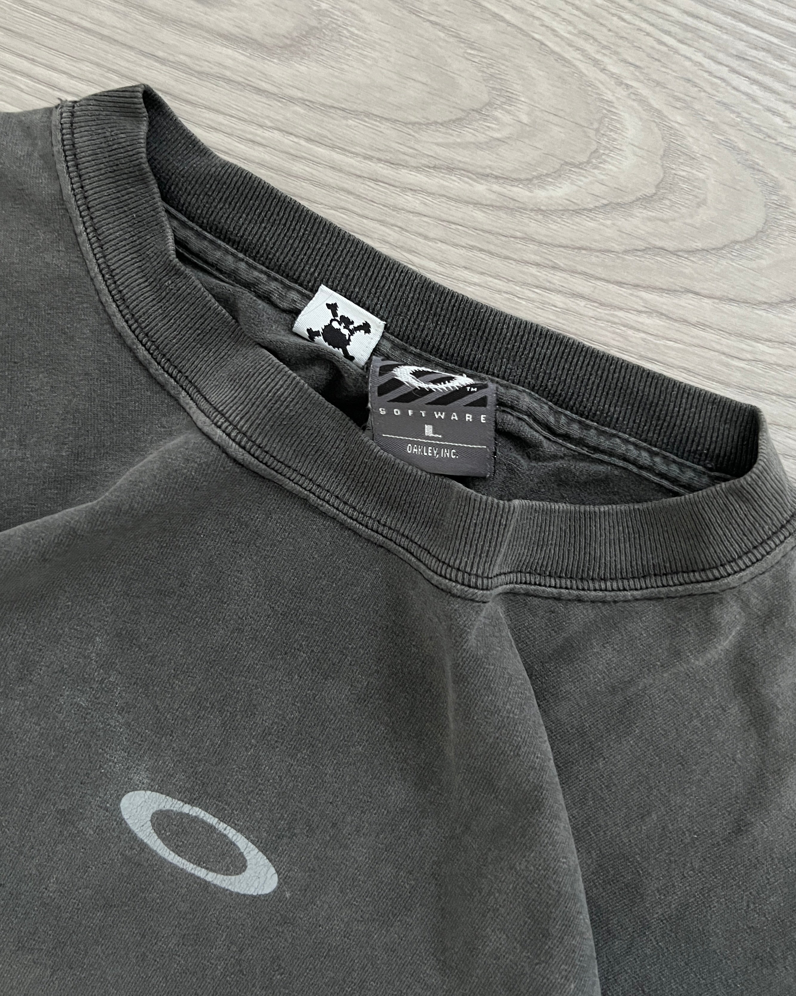 Oakley Software 00s Faded Icon Skull Crescent Print T-Shirt