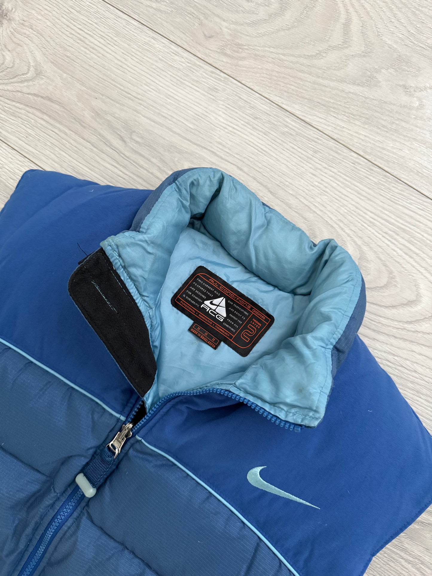Nike ACG 00s Lungs Era Down Filled Puffer Vest - Size M