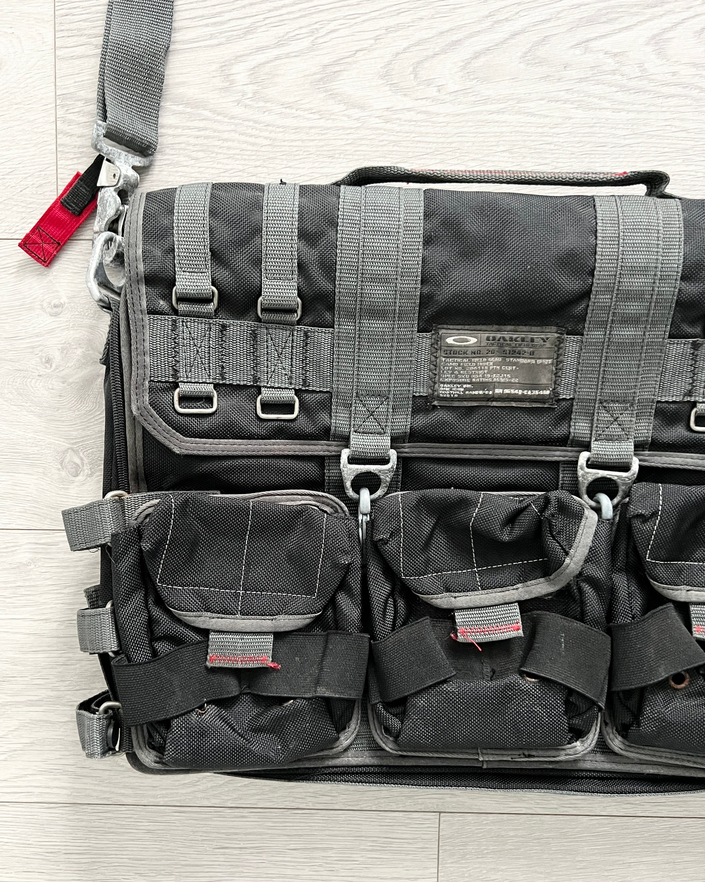 Oakley tactical field outlet gear bag