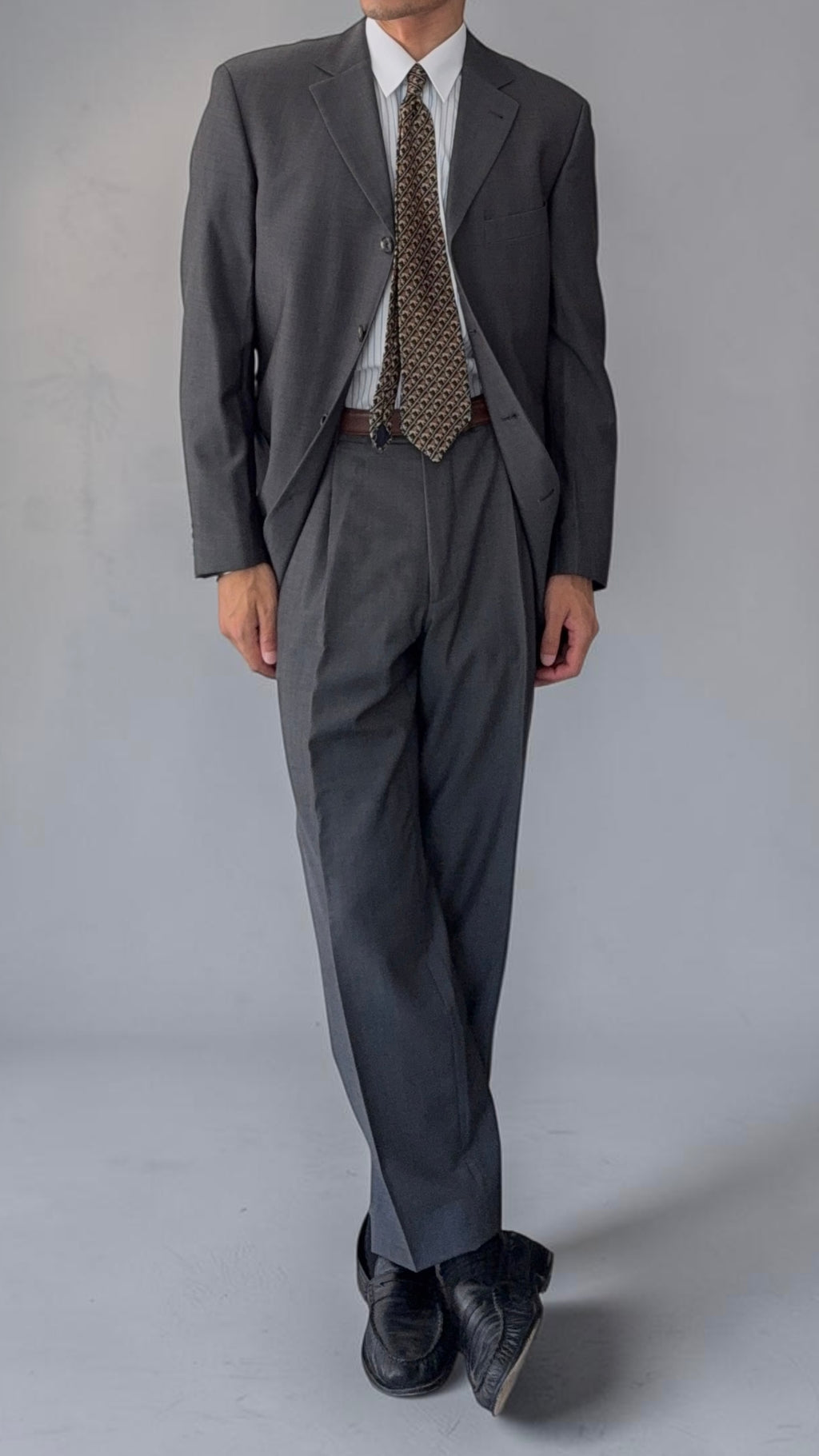 Hugo Boss 1990s 'Sigma' 4B Pleated Wool Grey Suit - Size M Jacket / 32" Waist