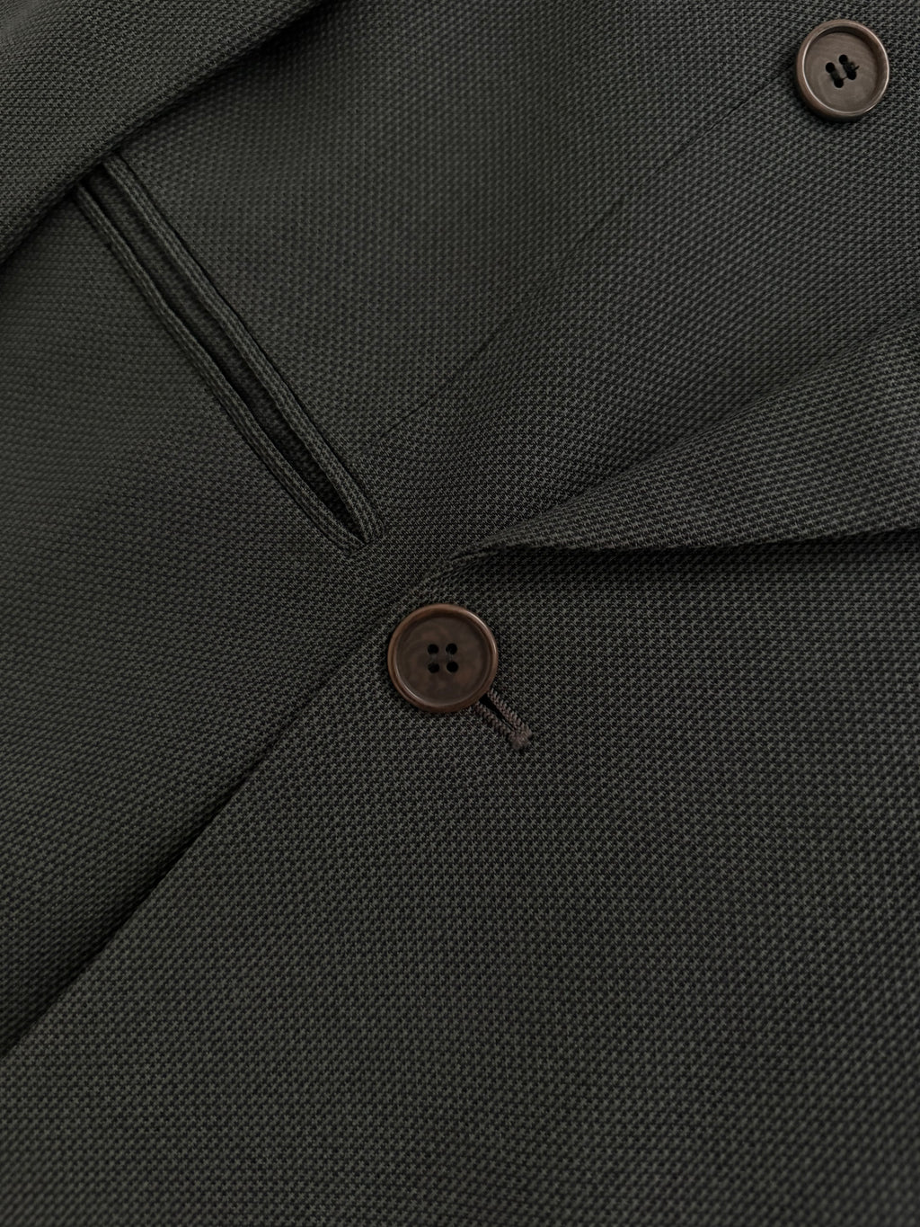Giorgio Armani 1980s Peaked Lapel Double Breasted Pleated Textured Wool Suit Green - Size S Jacket / 30" Waist