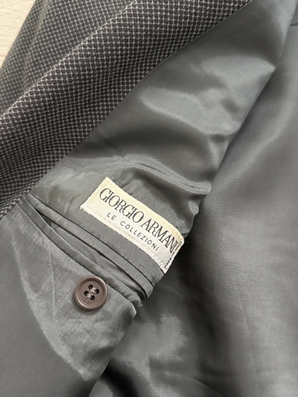 Giorgio Armani 1980s Double Breasted Pleated Wool Suit Grey New - Size L Jacket / 32" Waist