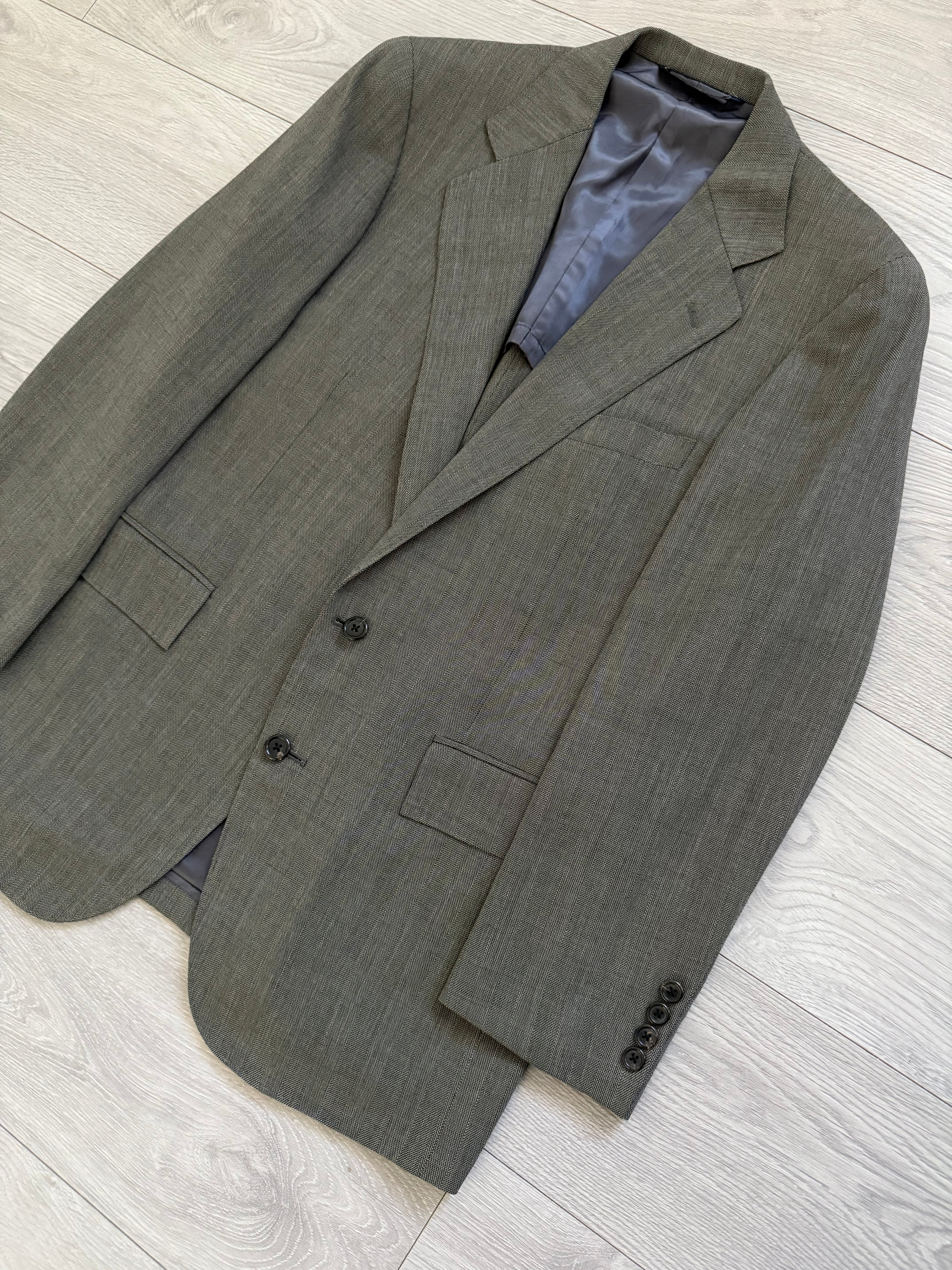 Ralph Lauren 1990s 2B Pleated Lightweight Wool Suit Green - Size M Jacket / 28" Waist