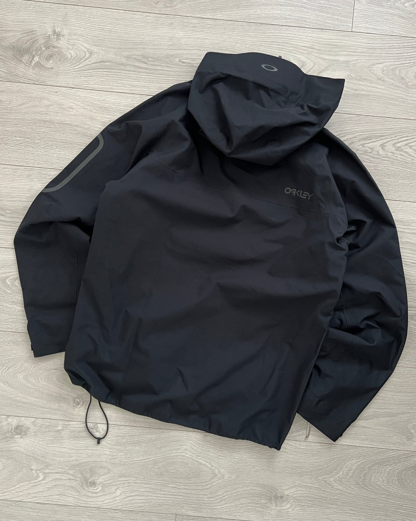 Oakley 1/4 Zip Taped Seam Waterproof Tech Anorak - Size L