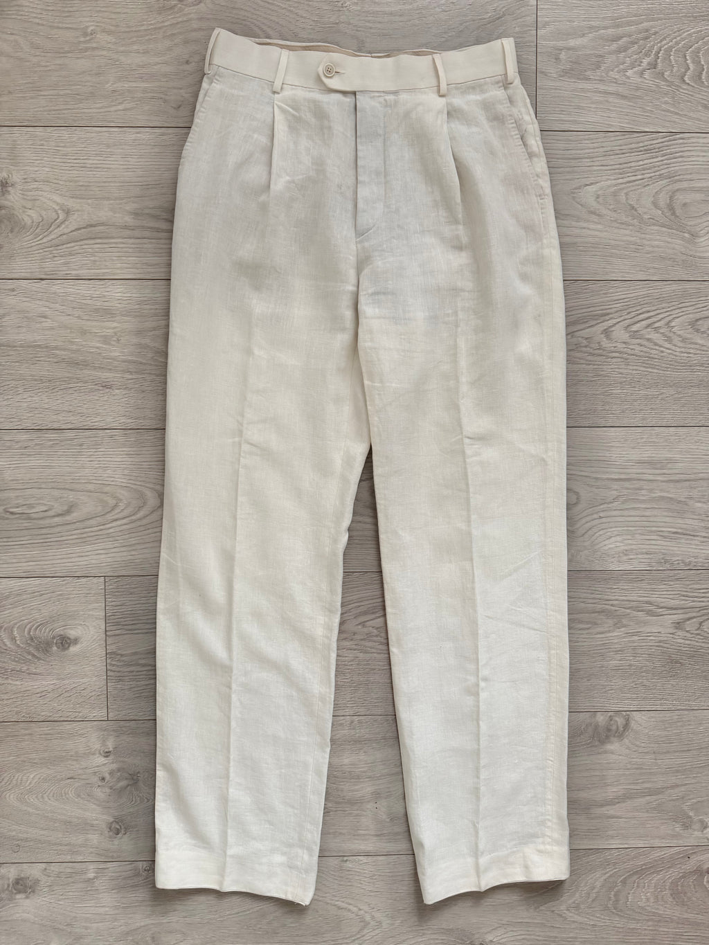 Suit Supply Pleated Linen White Pants - Size 30" Waist