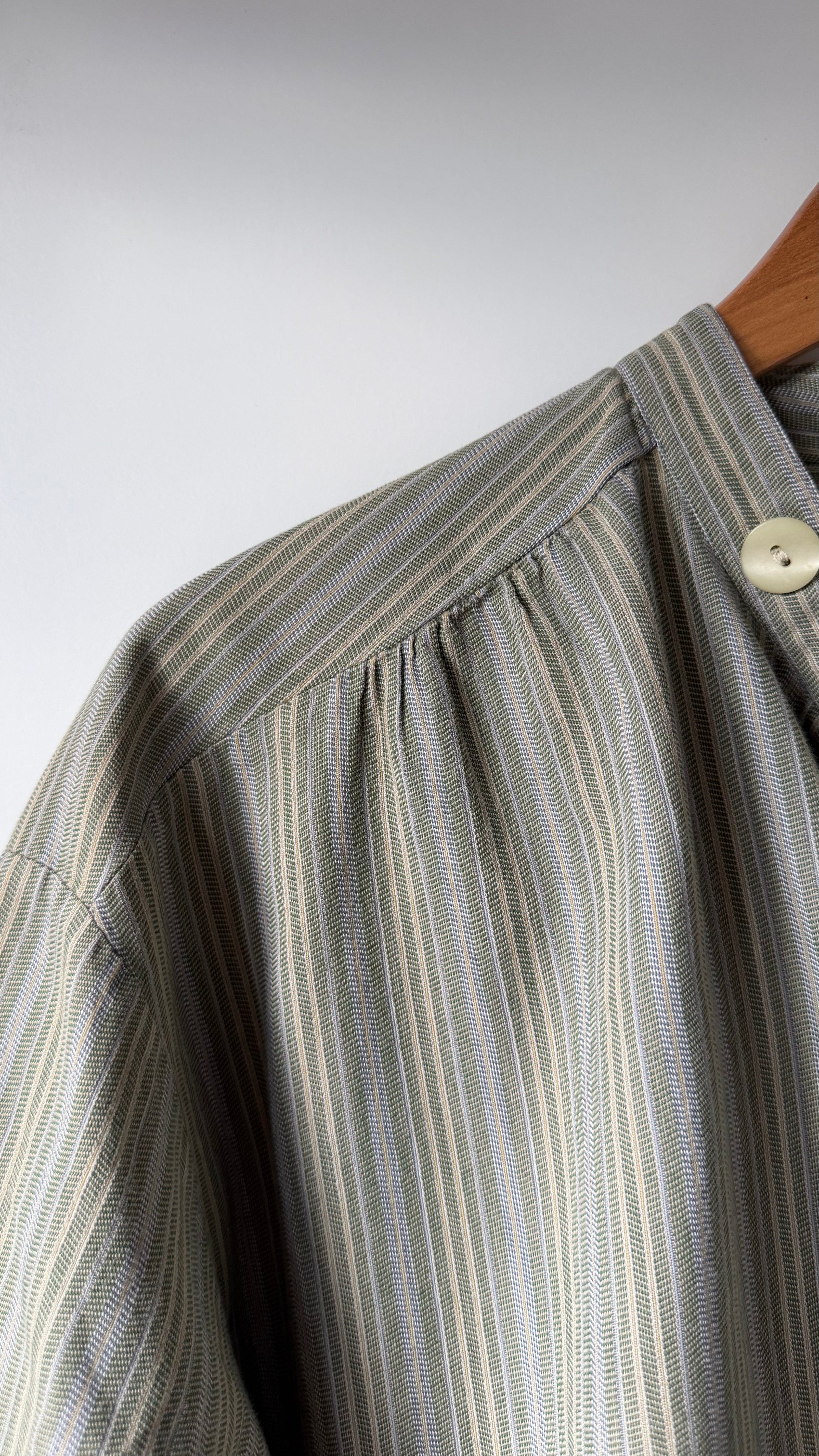 Giorgio Armani Black Label 1990s Nehru Collar Textured Pleat Stitch Shirt - Size XL