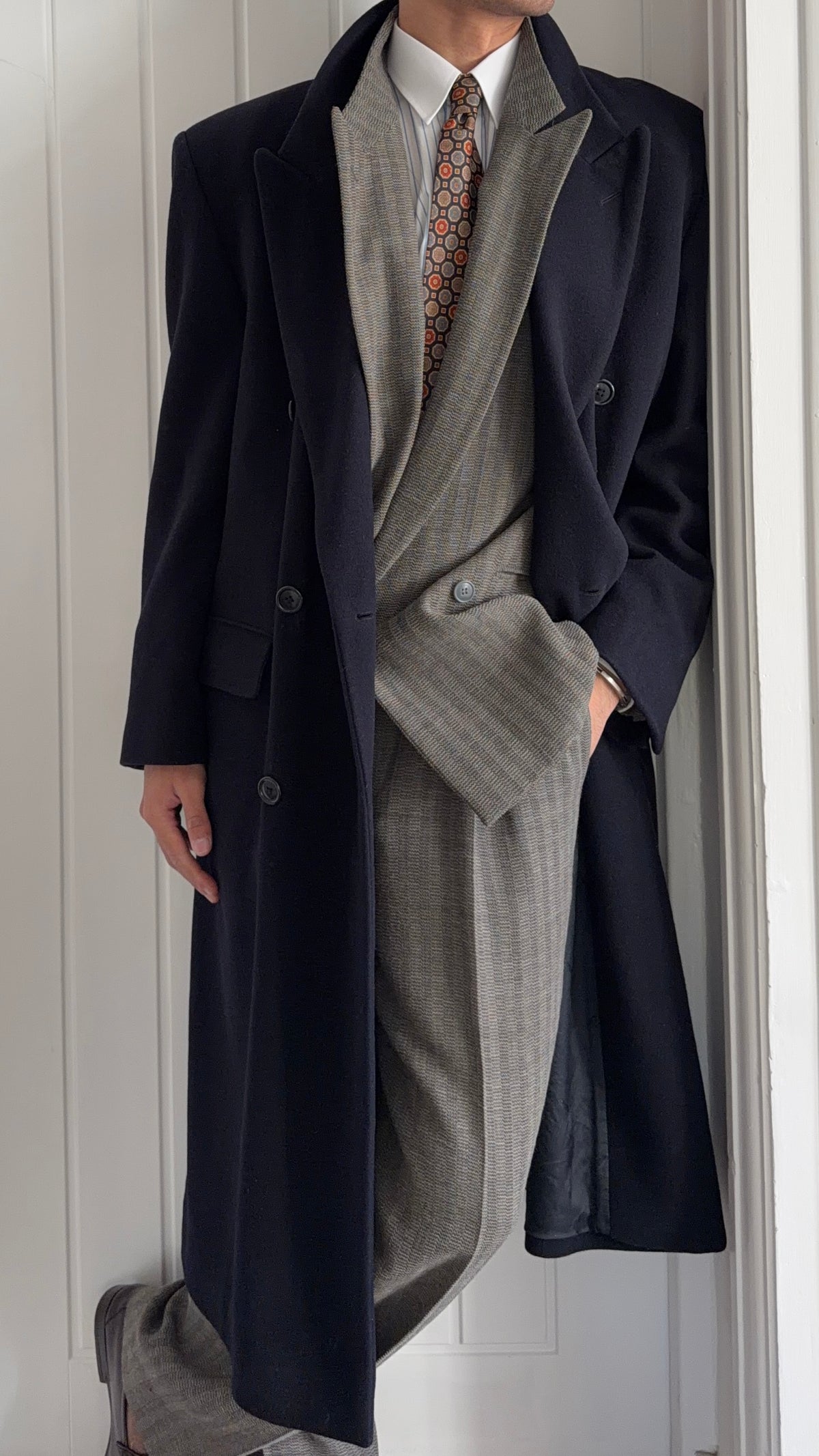 Pierre Cardin 1990s Peaked Lapel Double Breasted Wool Cashmere Coat Made in Italy - Size L