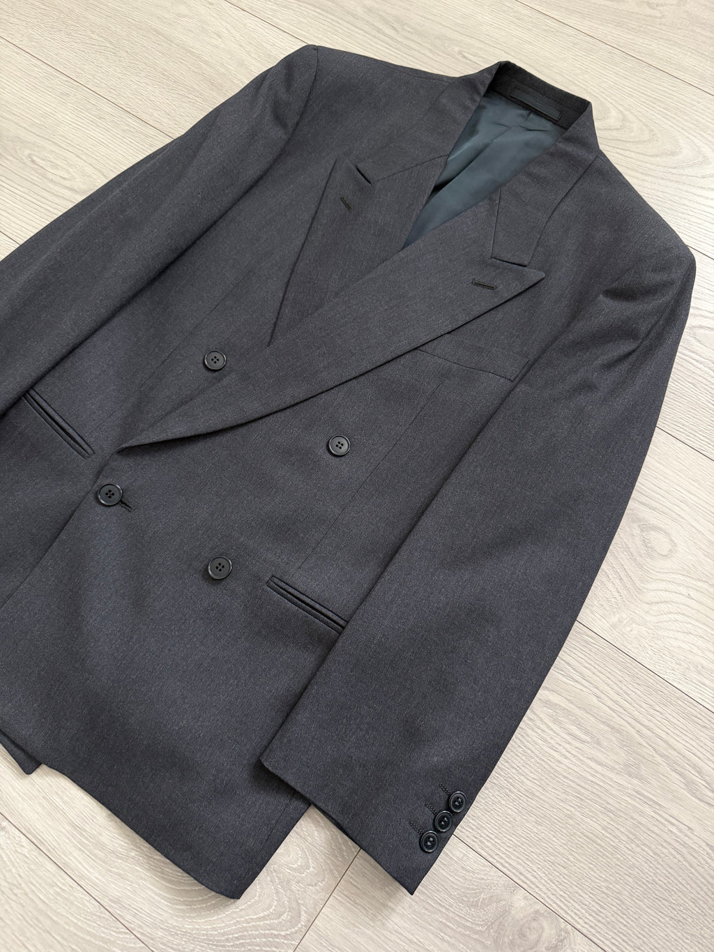 Emporio Armani 1980s Peaked Lapel Double Breasted Pleated Wool Suit Charcoal Navy - Size S Jacket / 29" Waist