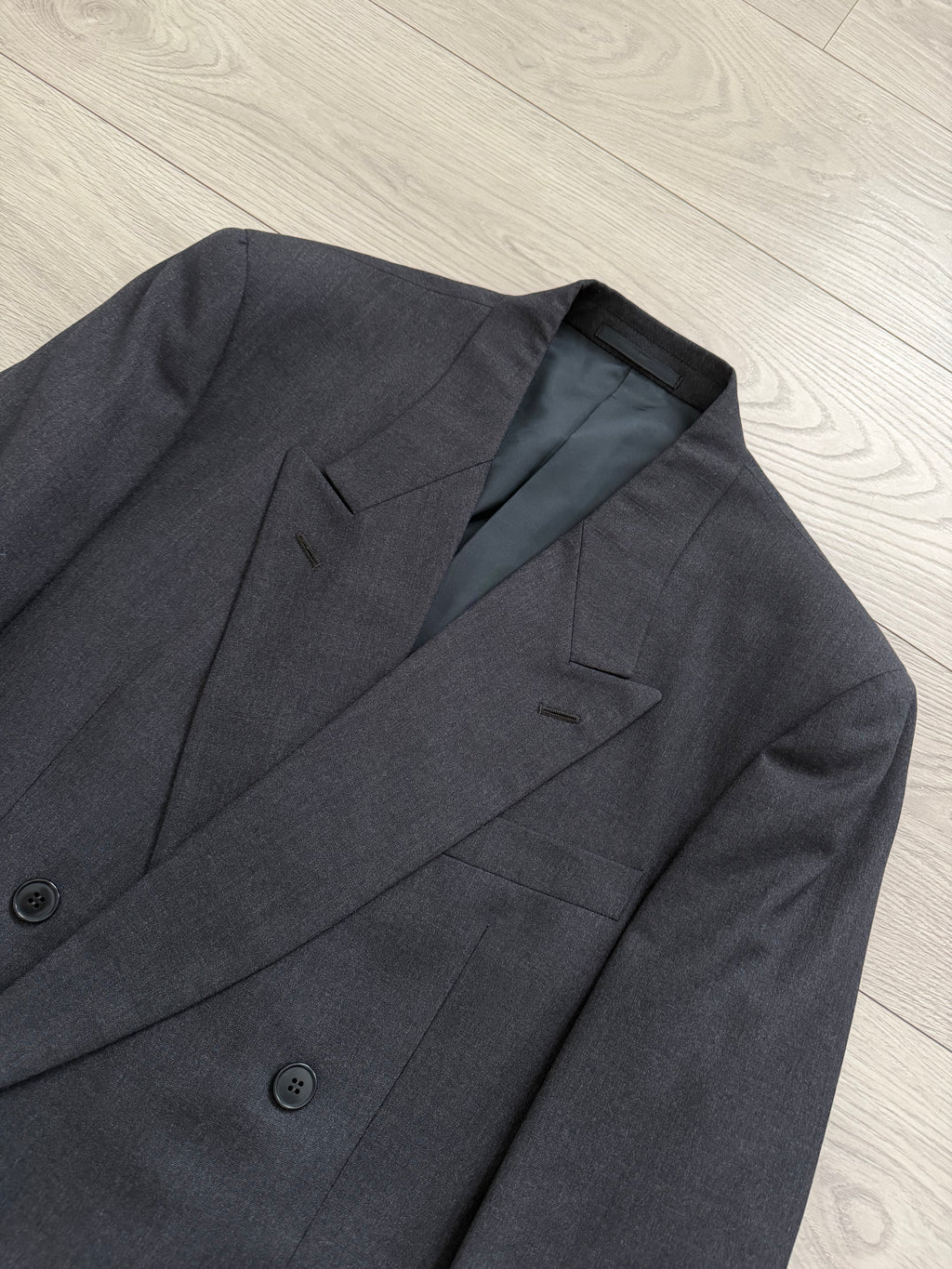 Emporio Armani 1980s Peaked Lapel Double Breasted Pleated Wool Suit Charcoal Navy - Size S Jacket / 29" Waist
