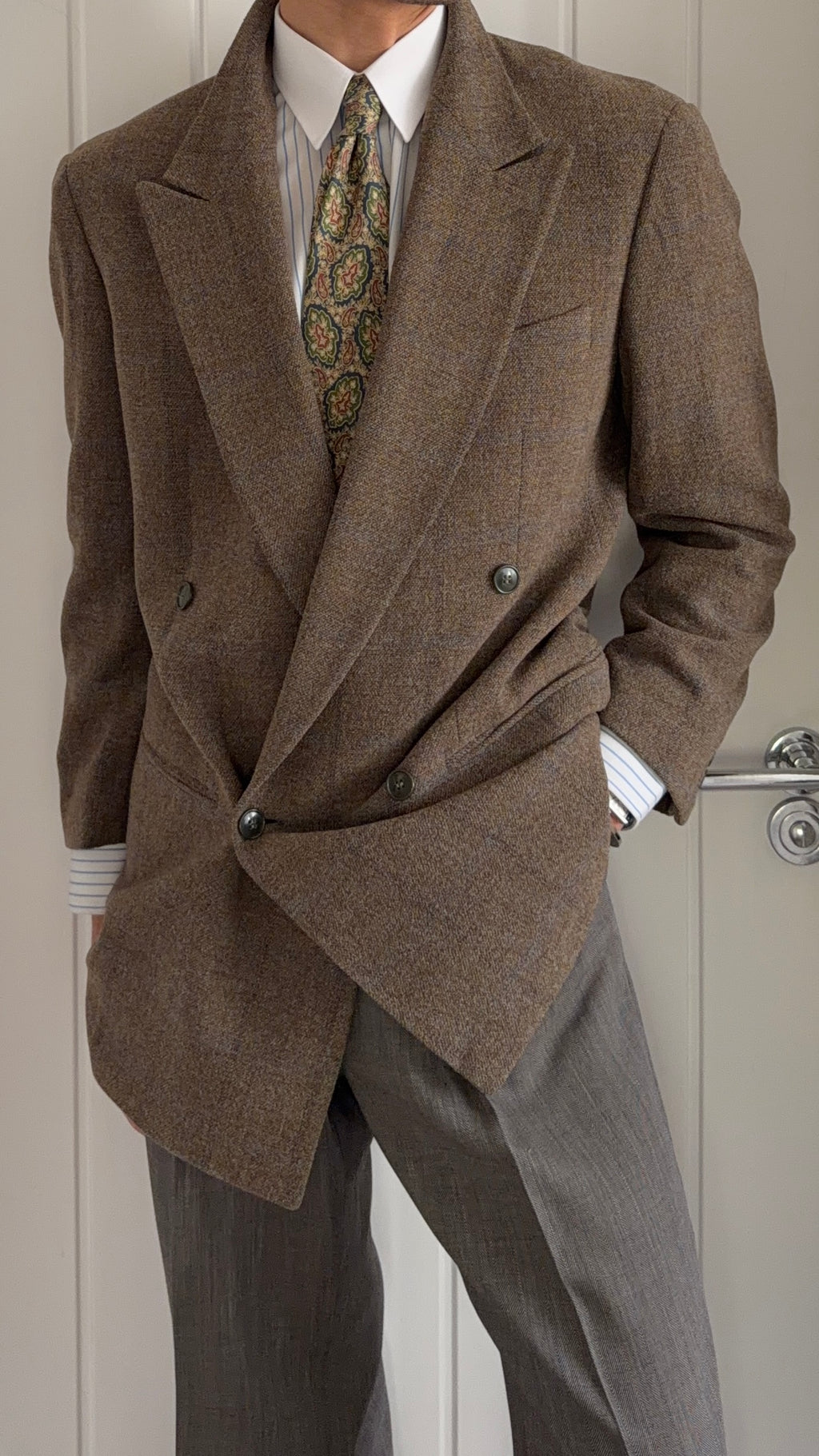 Giorgio Armani 1980s Peaked Lapel Double Breasted Textured Brown Wool Sport Jacket Blazer - Size M