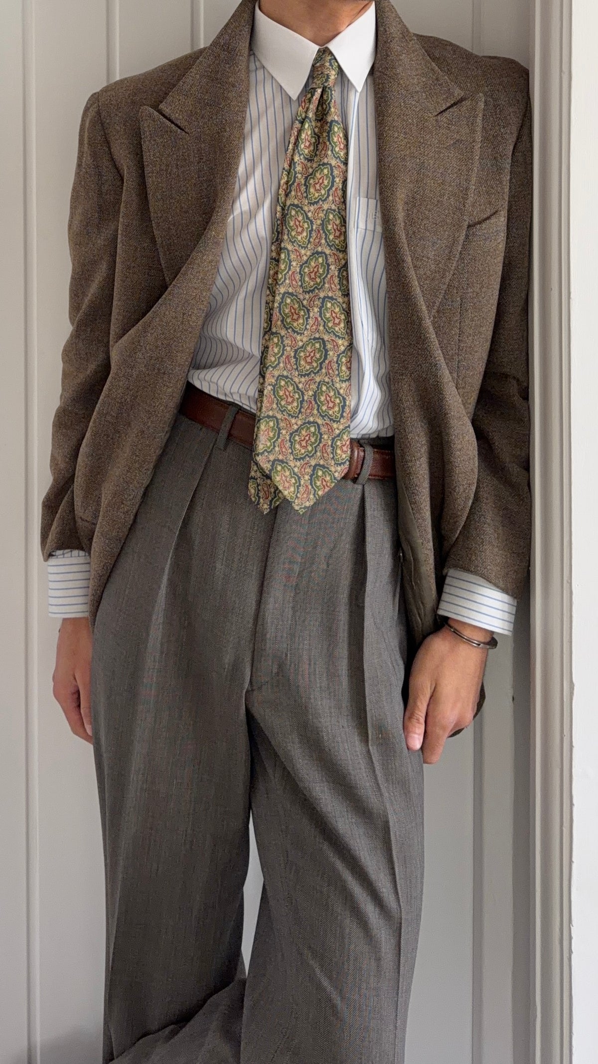 Giorgio Armani 1980s Peaked Lapel Double Breasted Textured Brown Wool Sport Jacket Blazer - Size M