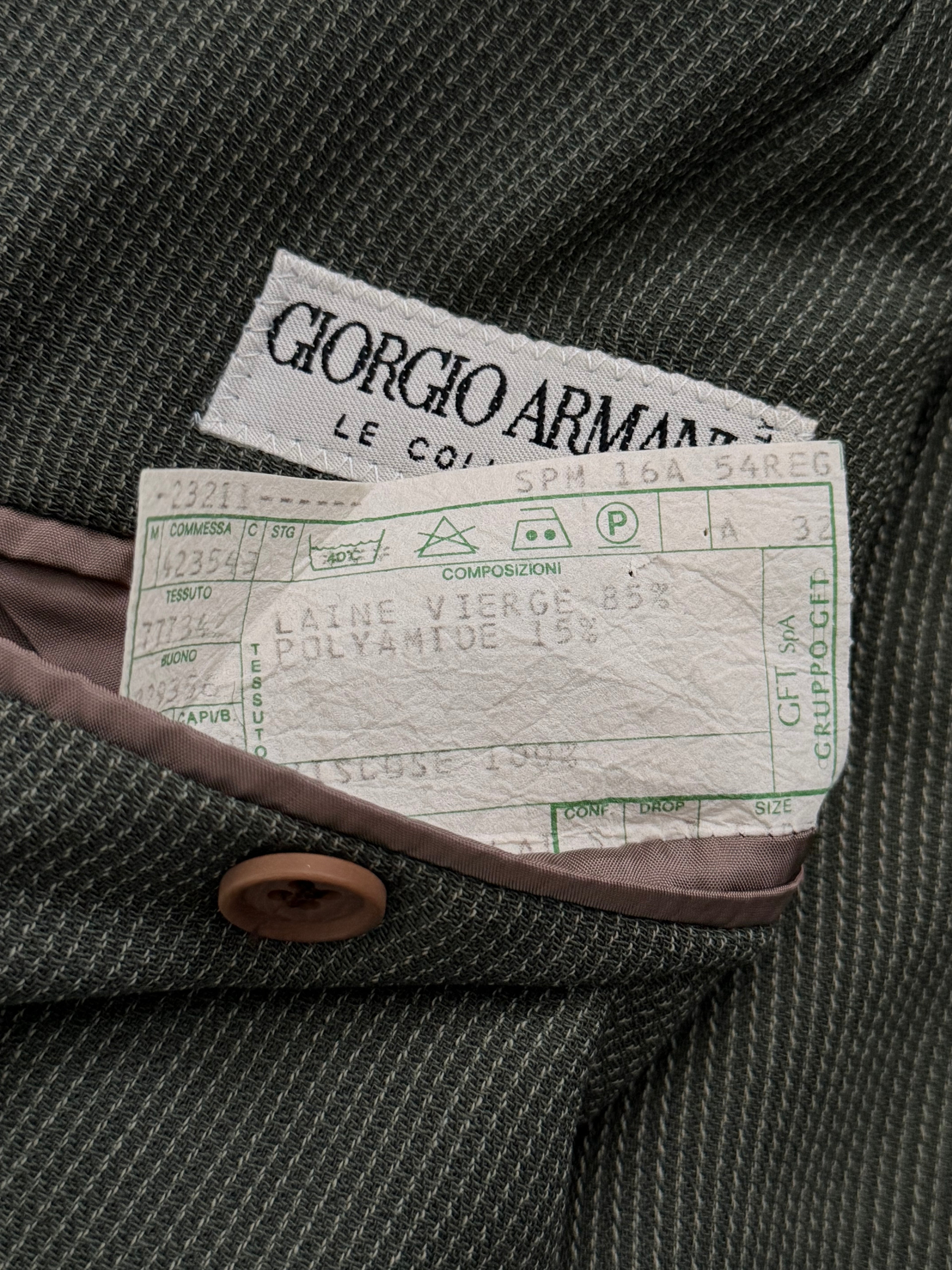 Giorgio Armani 1980s Peaked Lapel Double Breasted Pleated Textured Wool Suit - Size XL Jacket / 32"