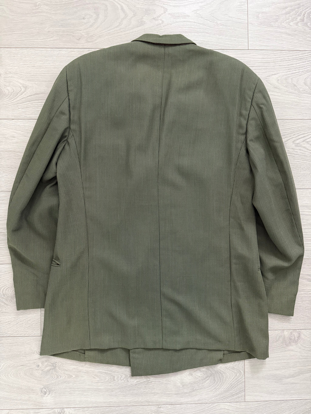 Giorgio Armani 1980s Peaked Lapel Double Breasted Pleated Textured Wool Suit - Size XL Jacket / 32"