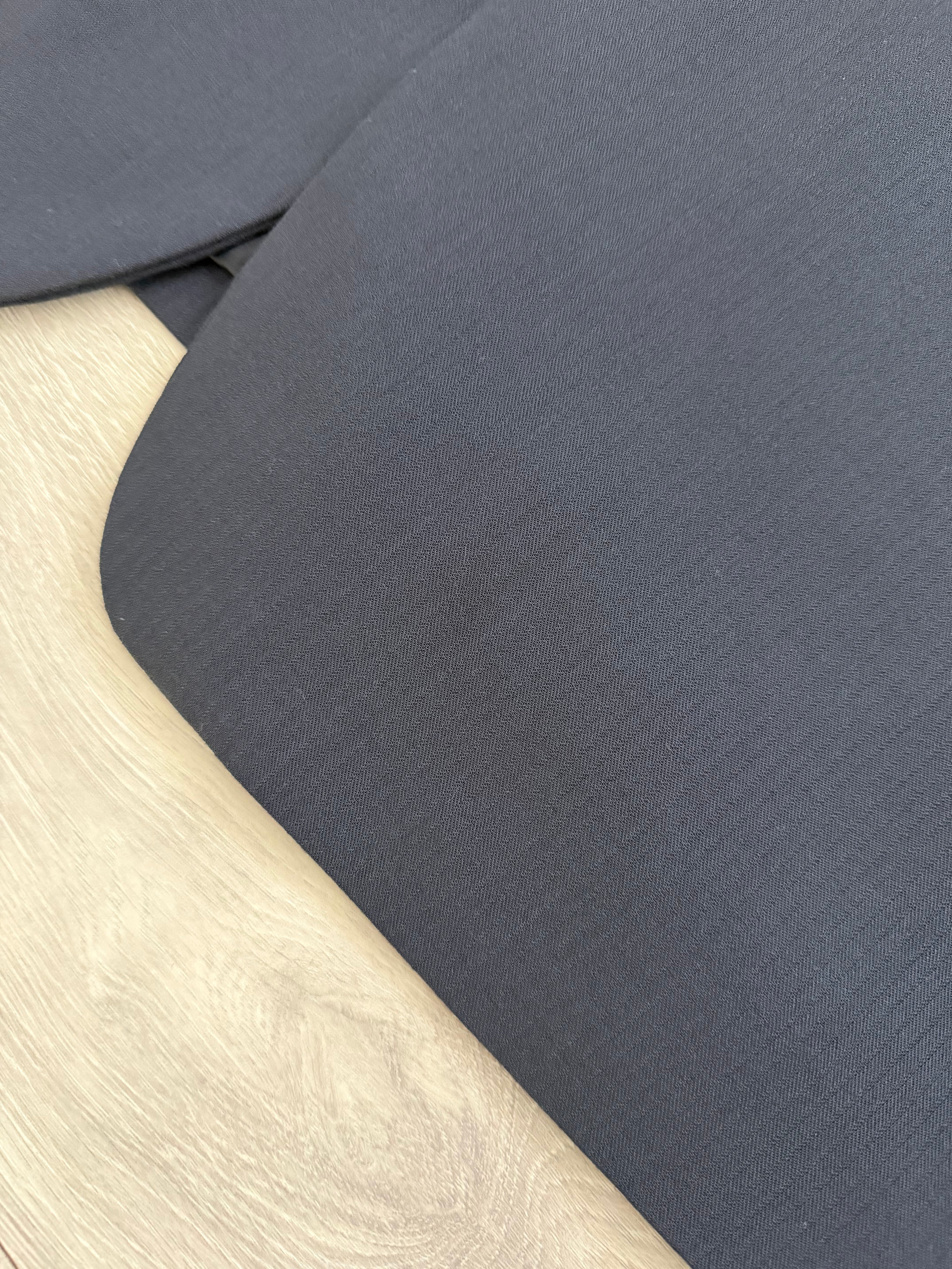 Emporio Armani 1990s 3B Ribbed Weave Draped Pleated Wool Suit Navy - Size L Jacket / 34" Waist
