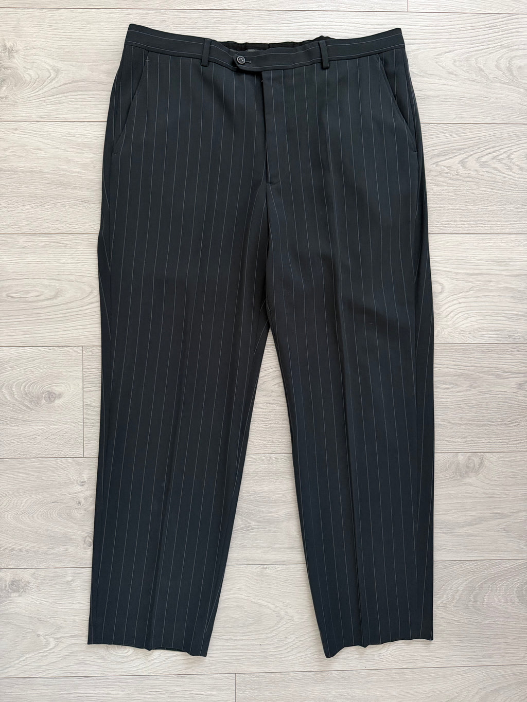 Armani 1990s 2B Draped Pinstriped Wool Suit Black - Size XXL Jacket / 38" Waist