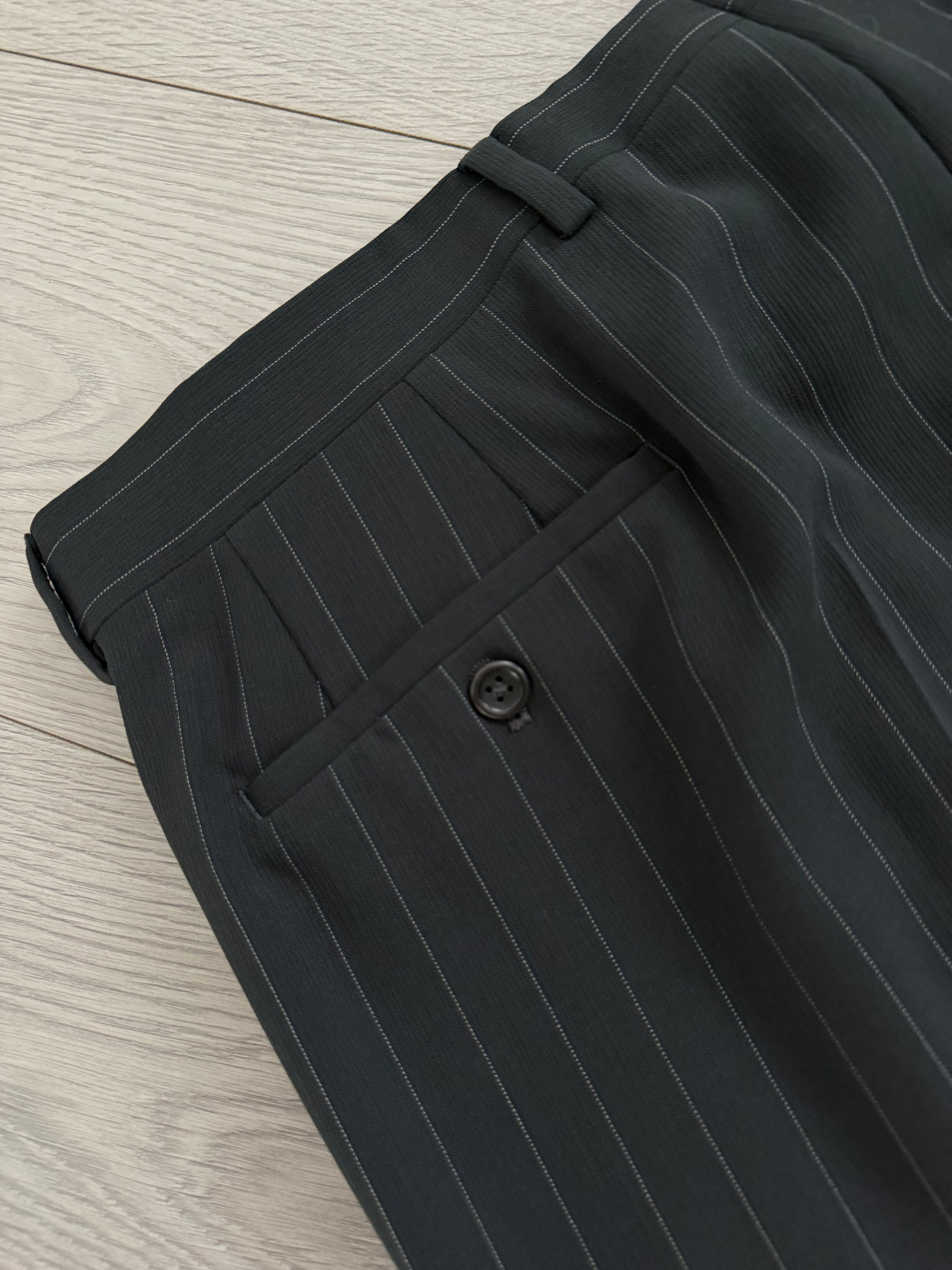 Armani 1990s 2B Draped Pinstriped Wool Suit Black - Size XXL Jacket / 38" Waist