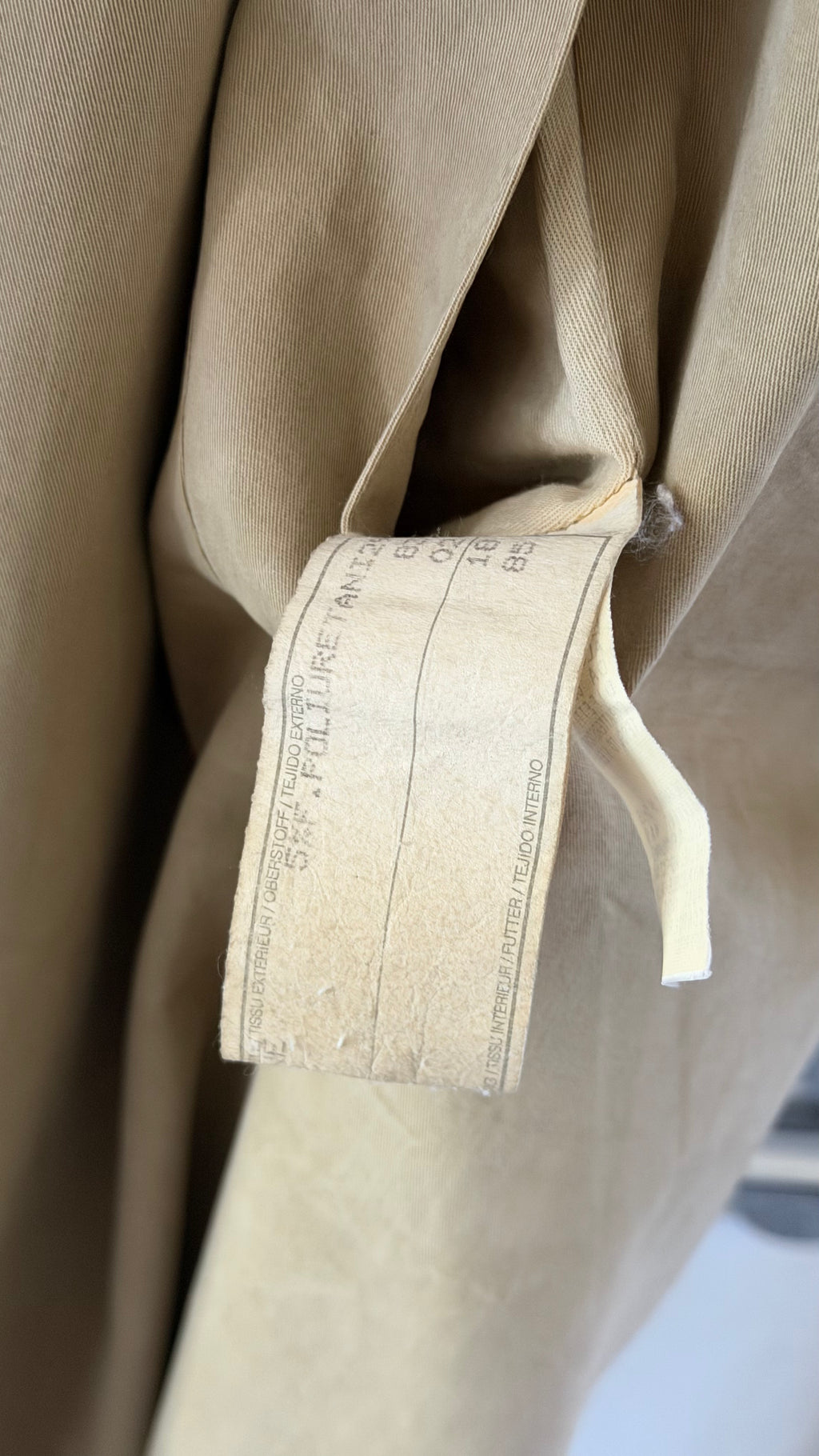 Giorgio Armani 1980s Taupe Beige Padded Cotton Balmacaan Overcoat - Size XL