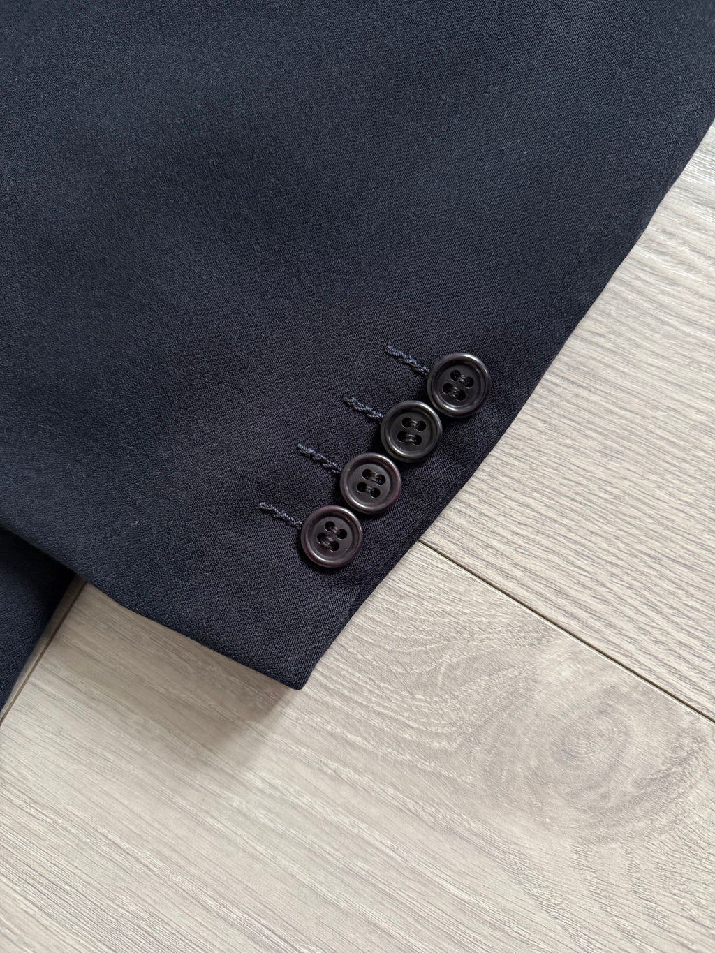 Valentino 1980s Peaked Lapel Double Breasted Wool Sports Blazer Jacket Navy - Size M