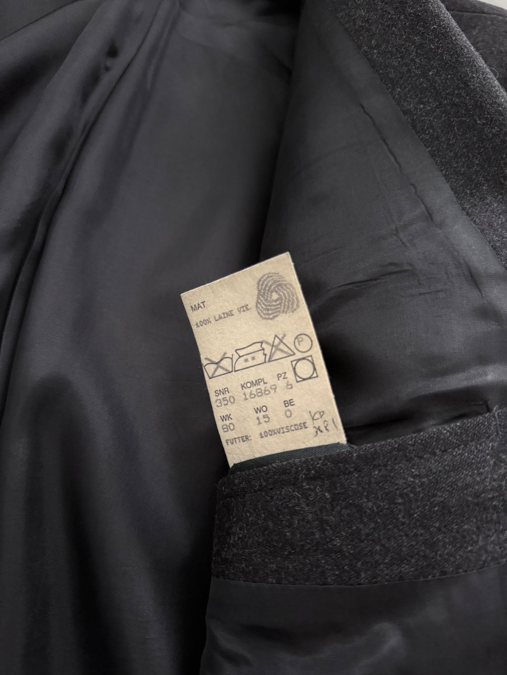 Hugo Boss 1980s 'Lawford' Peaked Lapel Double Breasted Pleated Wool Suit Grey - Size XL Jacket / 34" Waist