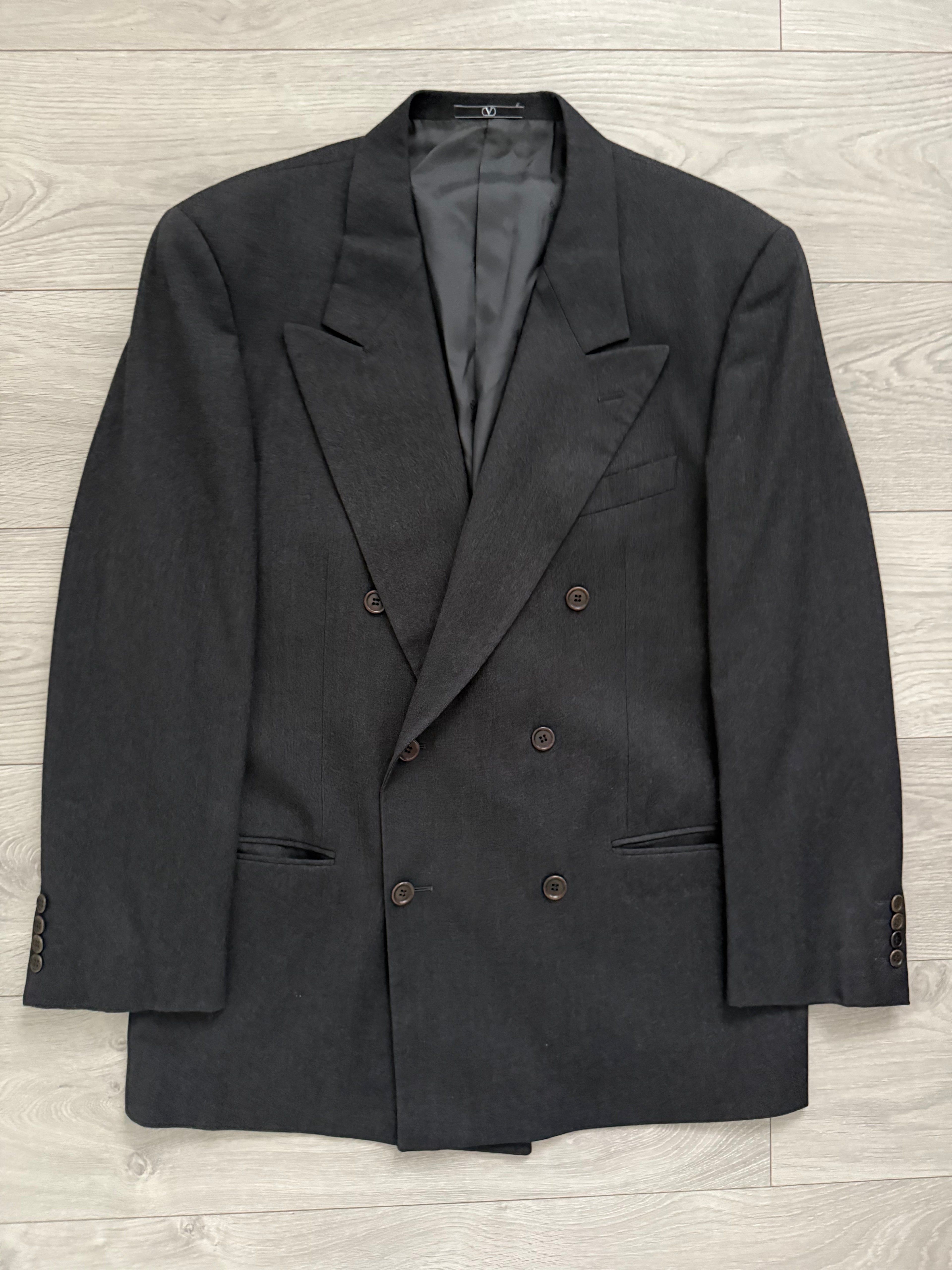 Valentino 1980s Peaked Lapel Double Breasted Pleated Wool Suit Grey - Size XL Jacket / 35" Waist