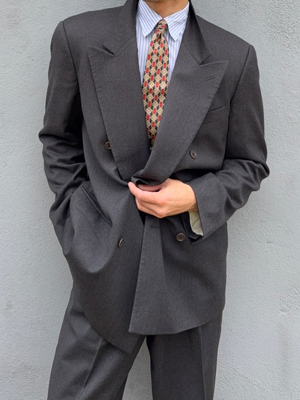 Valentino 1980s Peaked Lapel Double Breasted Pleated Wool Suit Grey - Size XL Jacket / 35" Waist