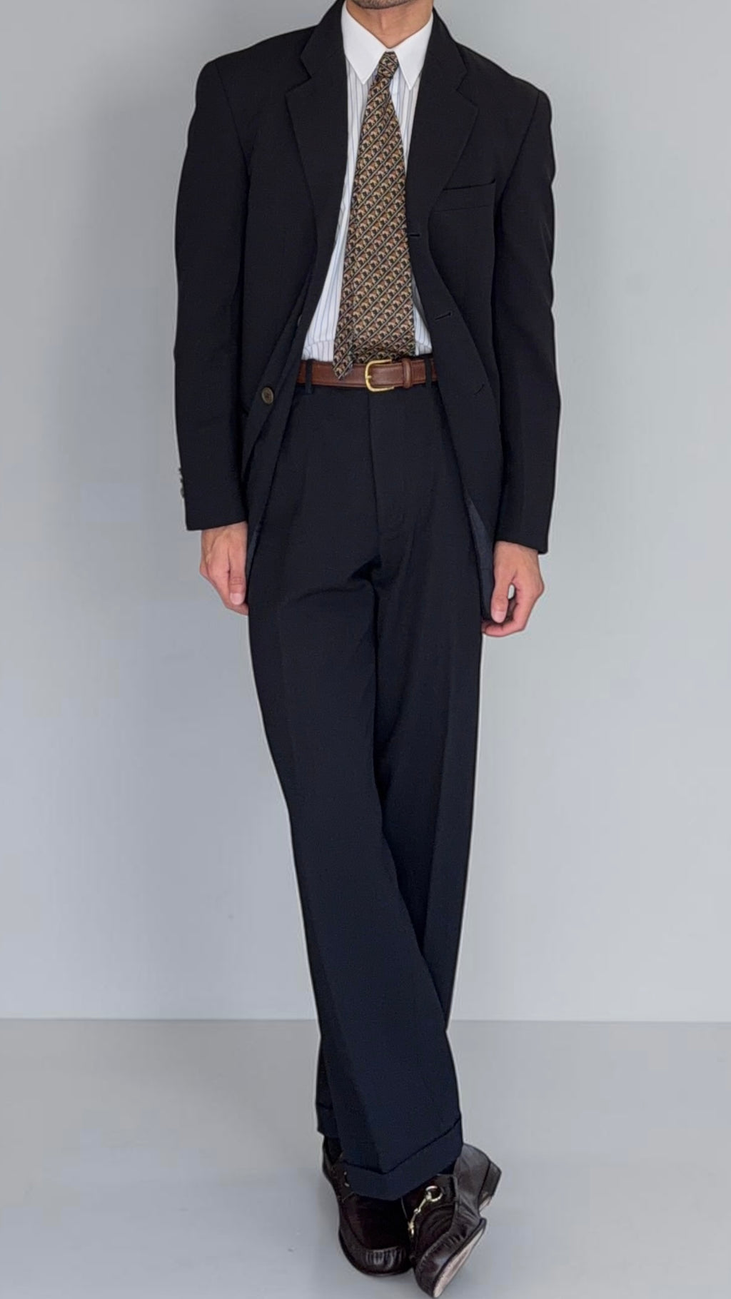 Giorgio Armani 1980s Rolled 3B Pleated Wool Silk Suit Navy Blue - Size M Jacket / 32" Waist