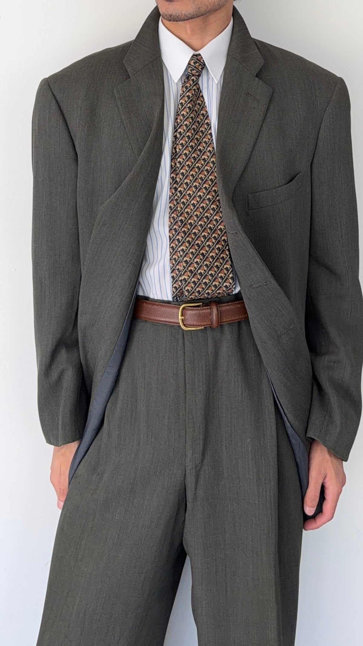 Mani Giorgio Armani 1980s 4B Pleated Rayon Wool Textured Draped Suit Taupe Green - Size XXL Jacket / 38" Waist