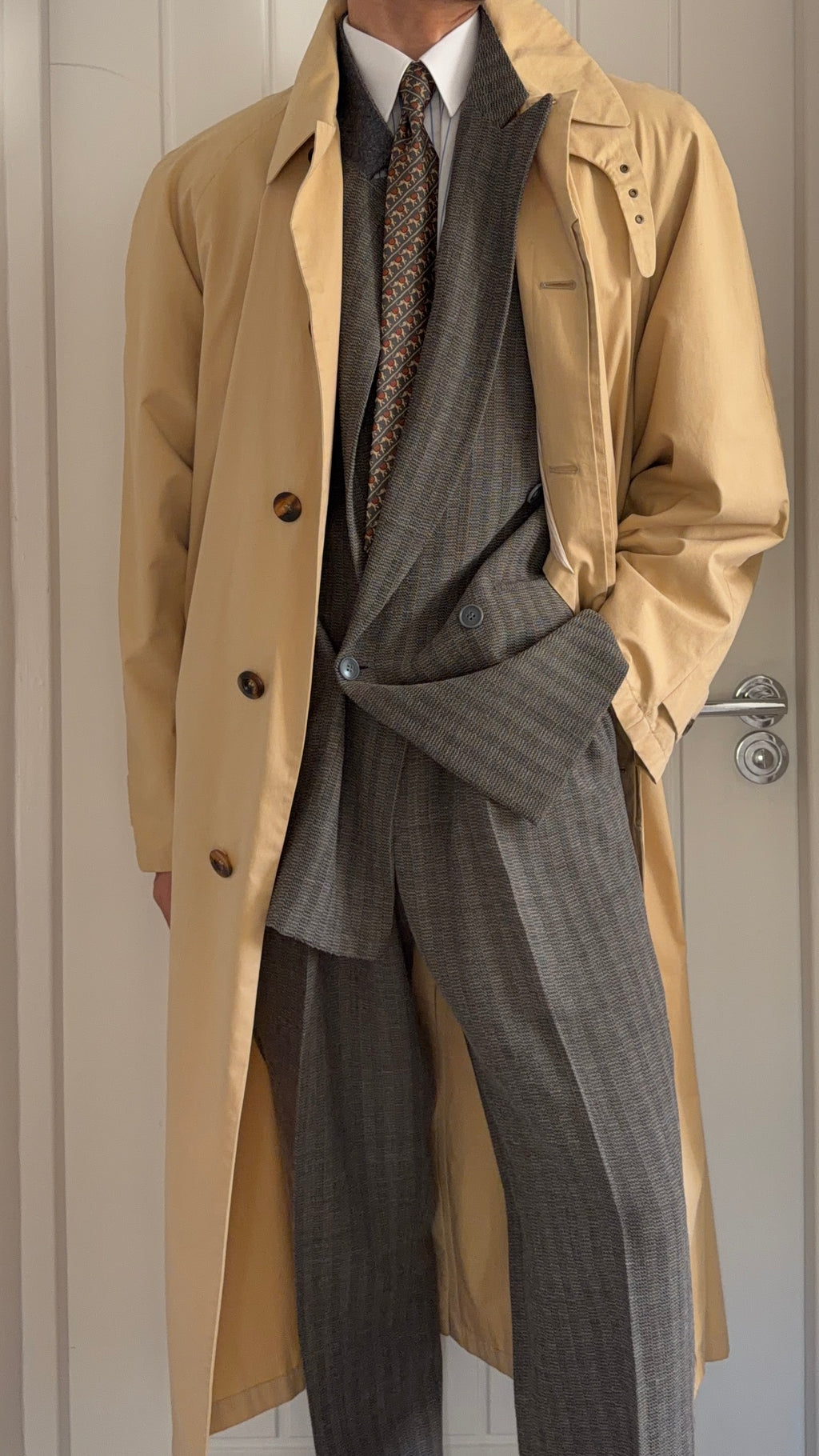 Giorgio Armani Black Label 1990s Long Cotton Belted Trench Coat Taupe Beige - Size L
