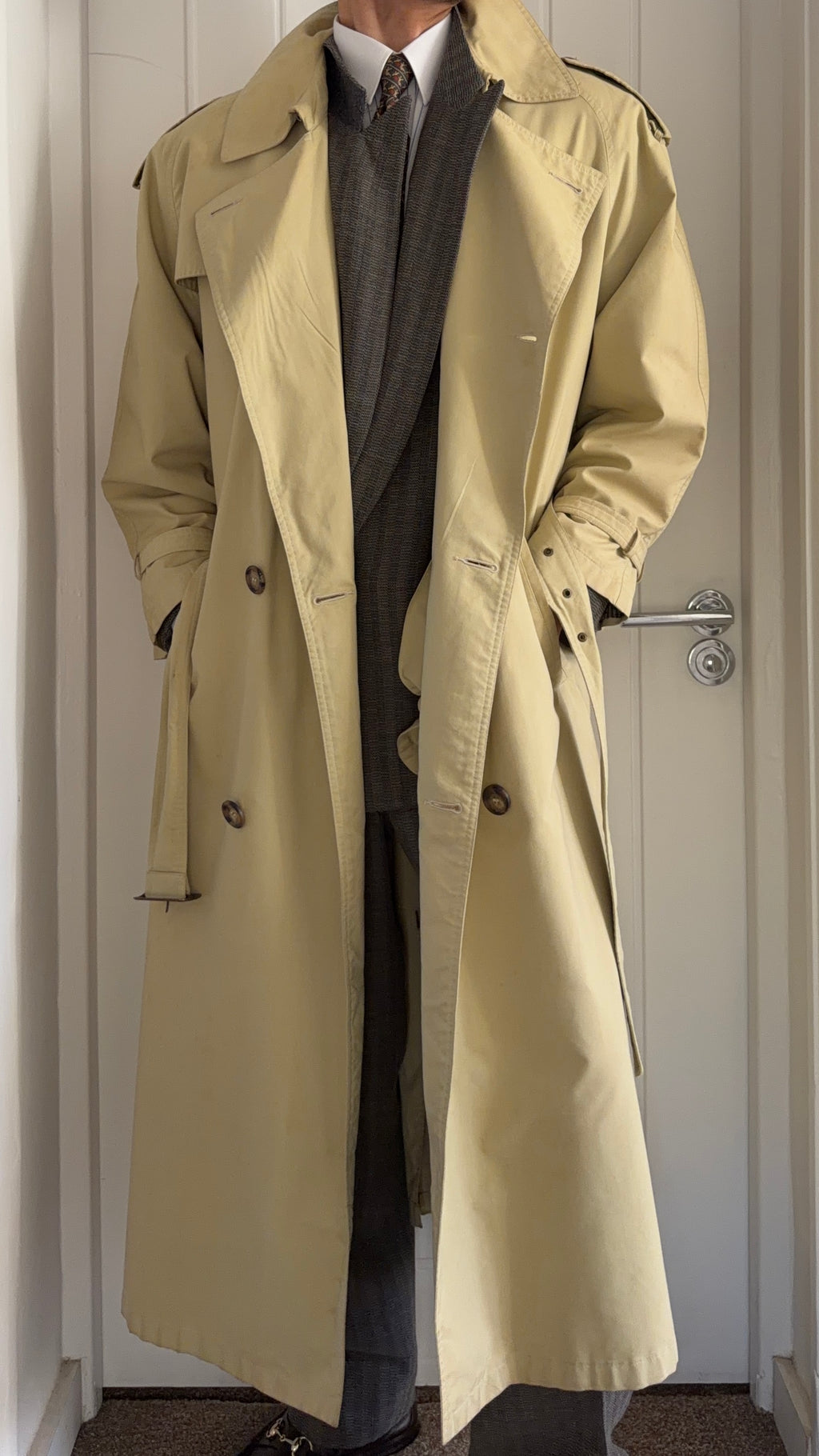 Giorgio Armani 1980s Belted Oversized Long Trench Coat Taupe Beige - Size M