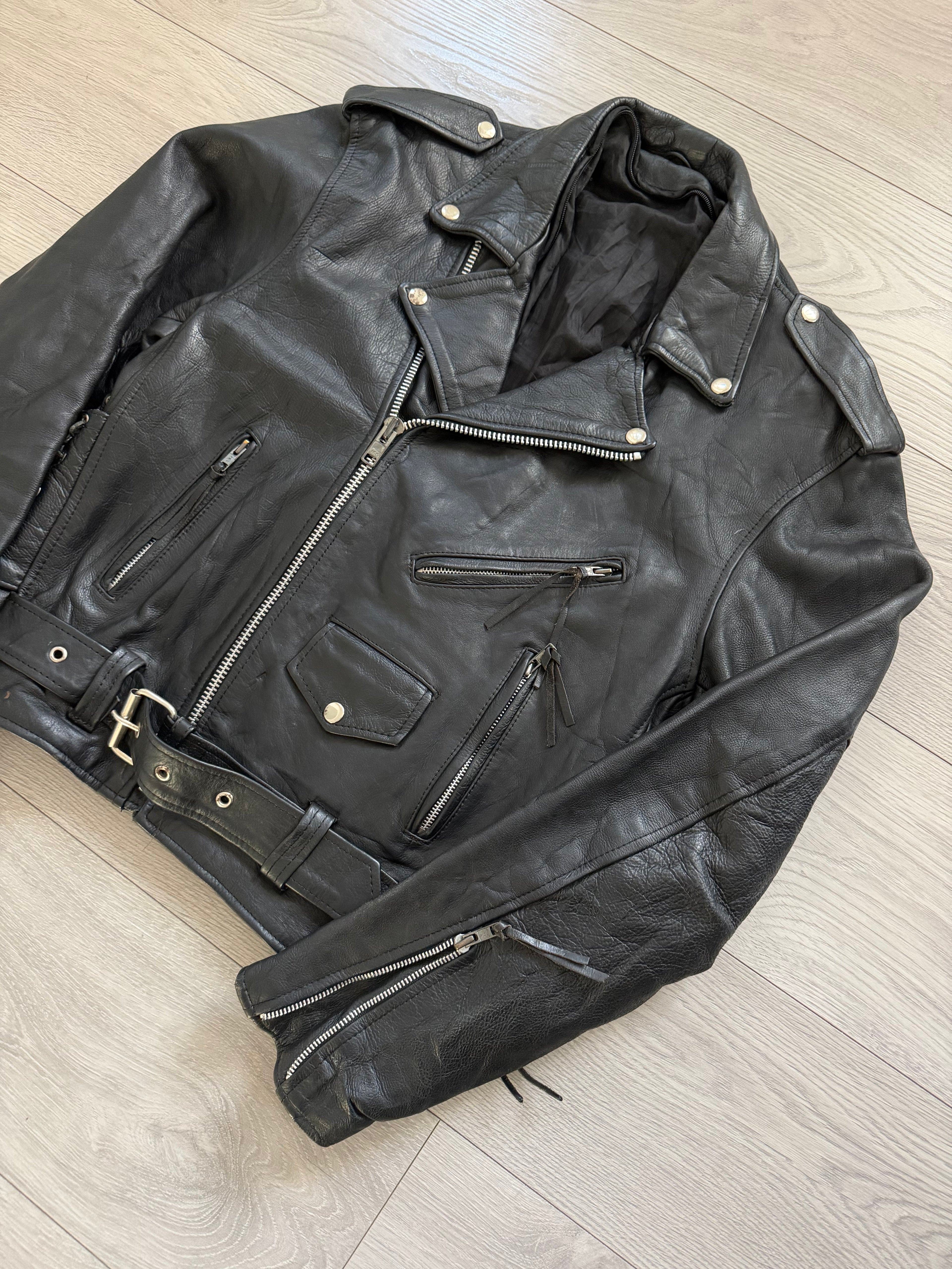 Vintage 1990s Black Leather Belted Biker Jacket  - Size S