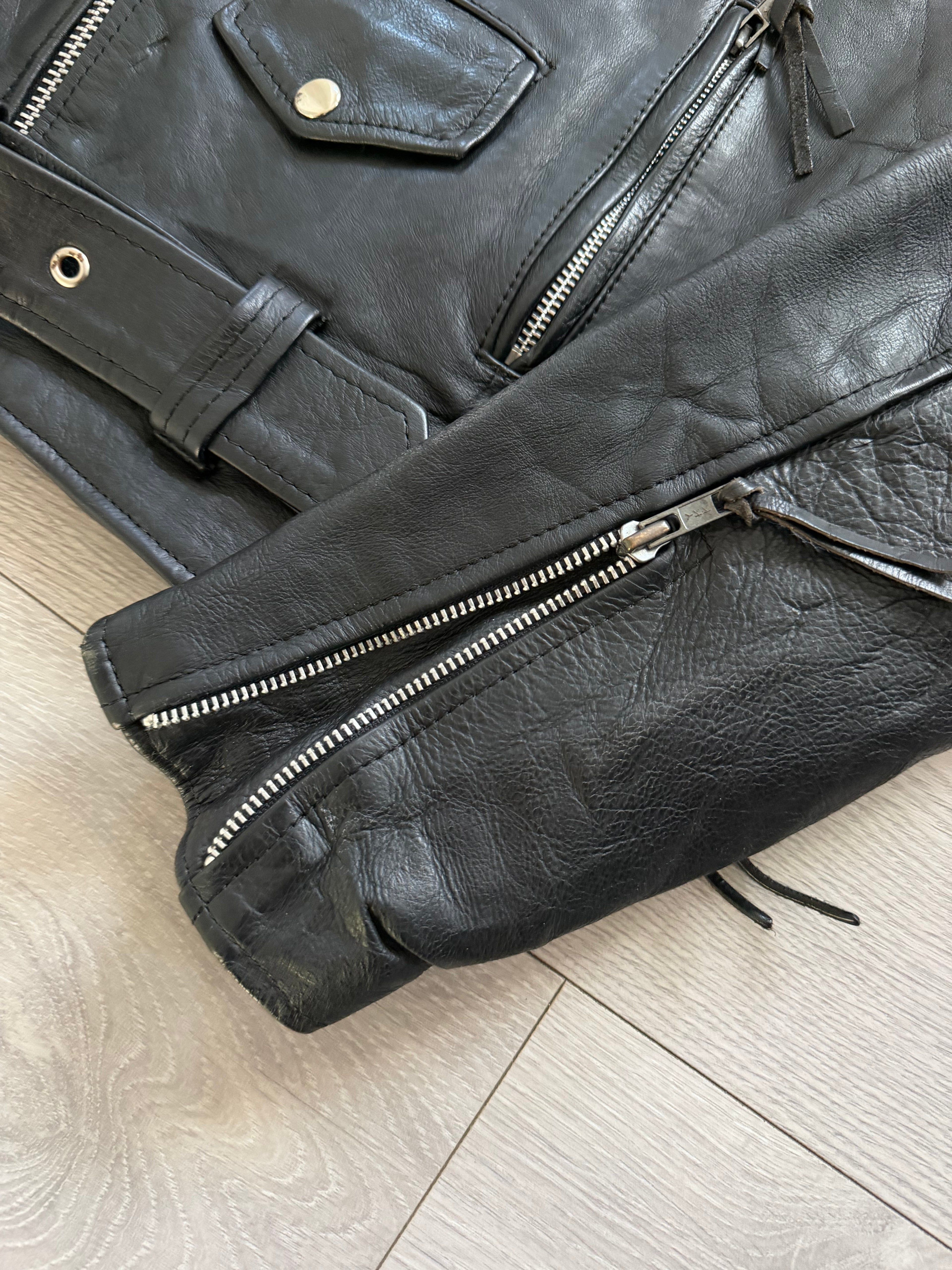 Vintage 1990s Black Leather Belted Biker Jacket  - Size S
