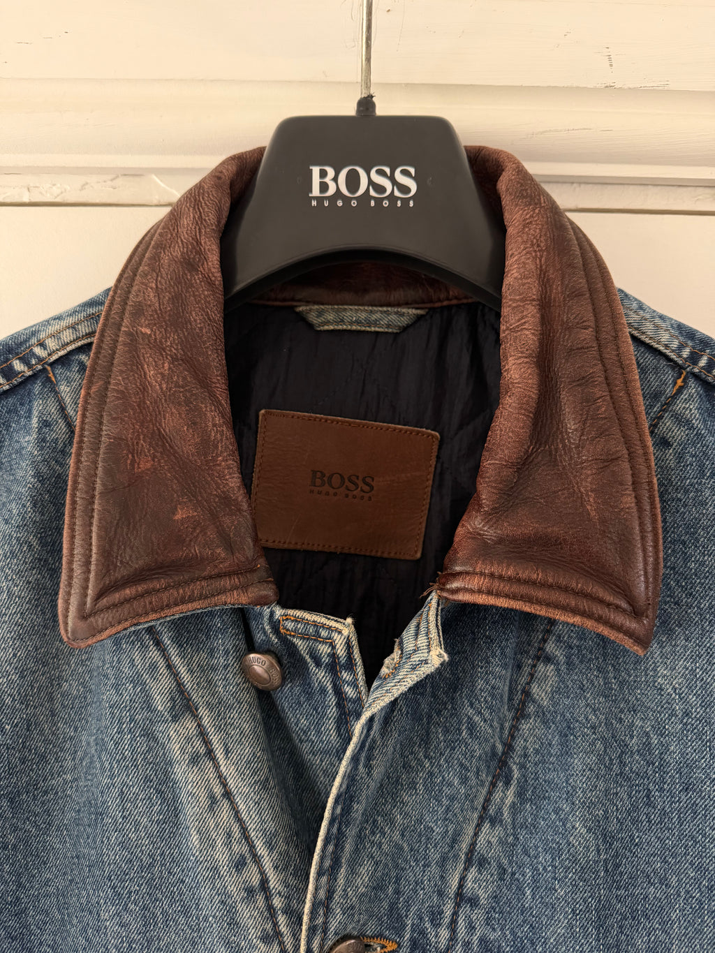 Hugo Boss 1980s 'Apache' Leather Collar Quilt Lined Denim Jacket Made in Italy  - Size XL