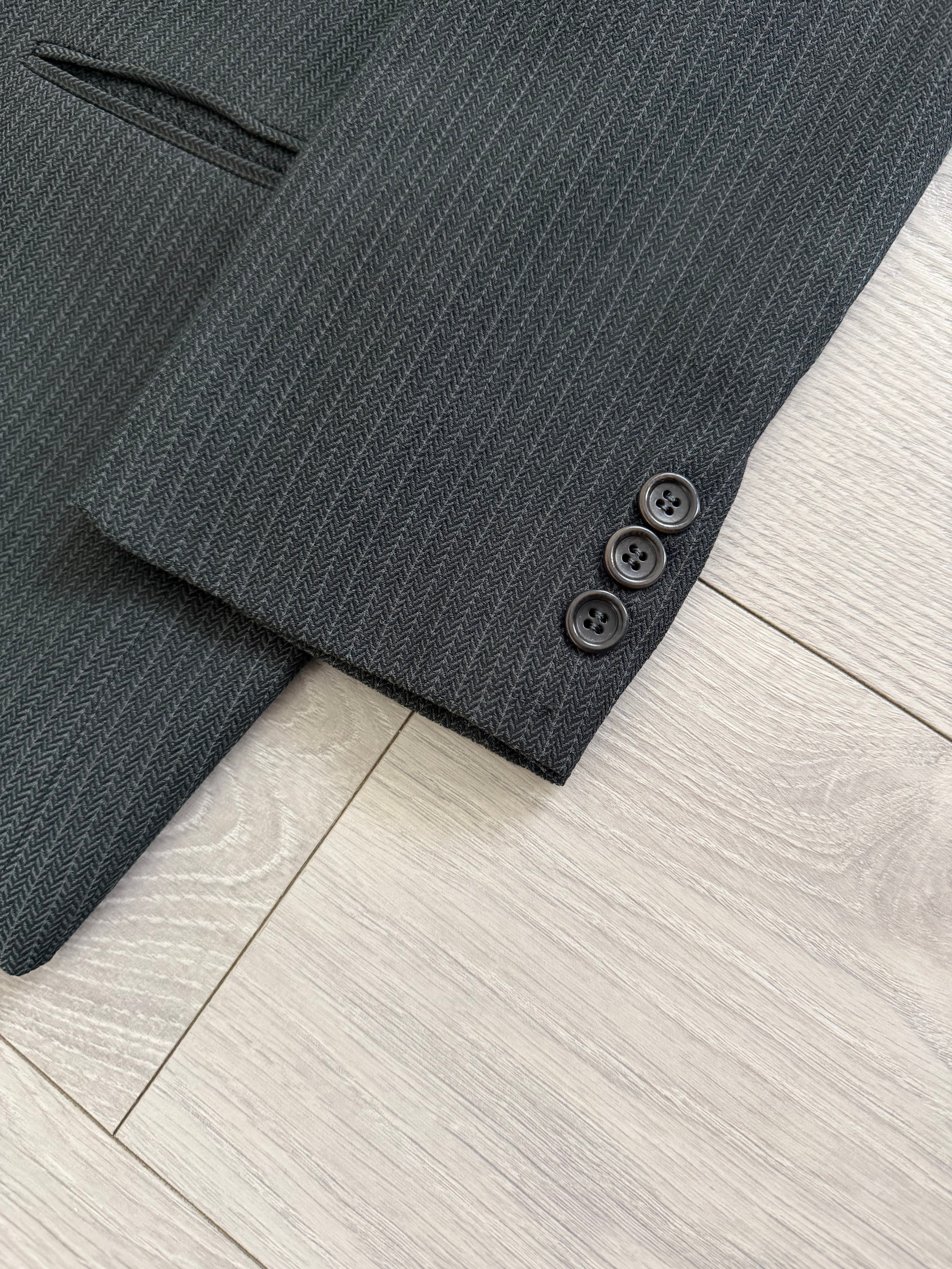 Armani 1990s Peaked Lapel Double Breasted Textured Wool Suit Green Gray - Size M Jacket / 33" Waist