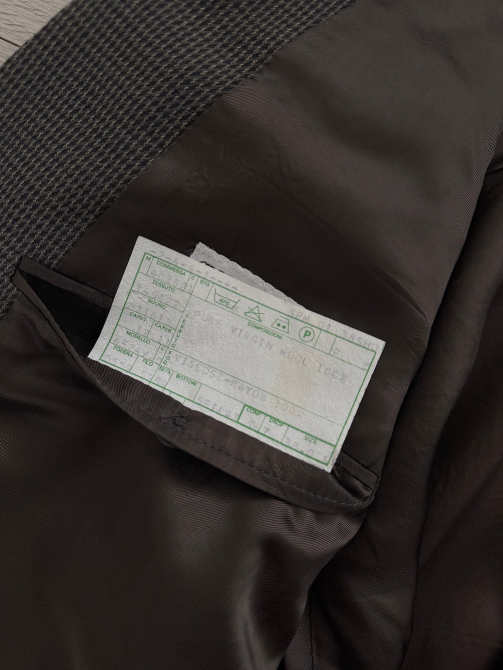 Giorgio Armani 1980s Peaked Lapel Double Breasted Textured Wool Suit Taupe Espresso Grey - Size M Jacket / 30" Waist