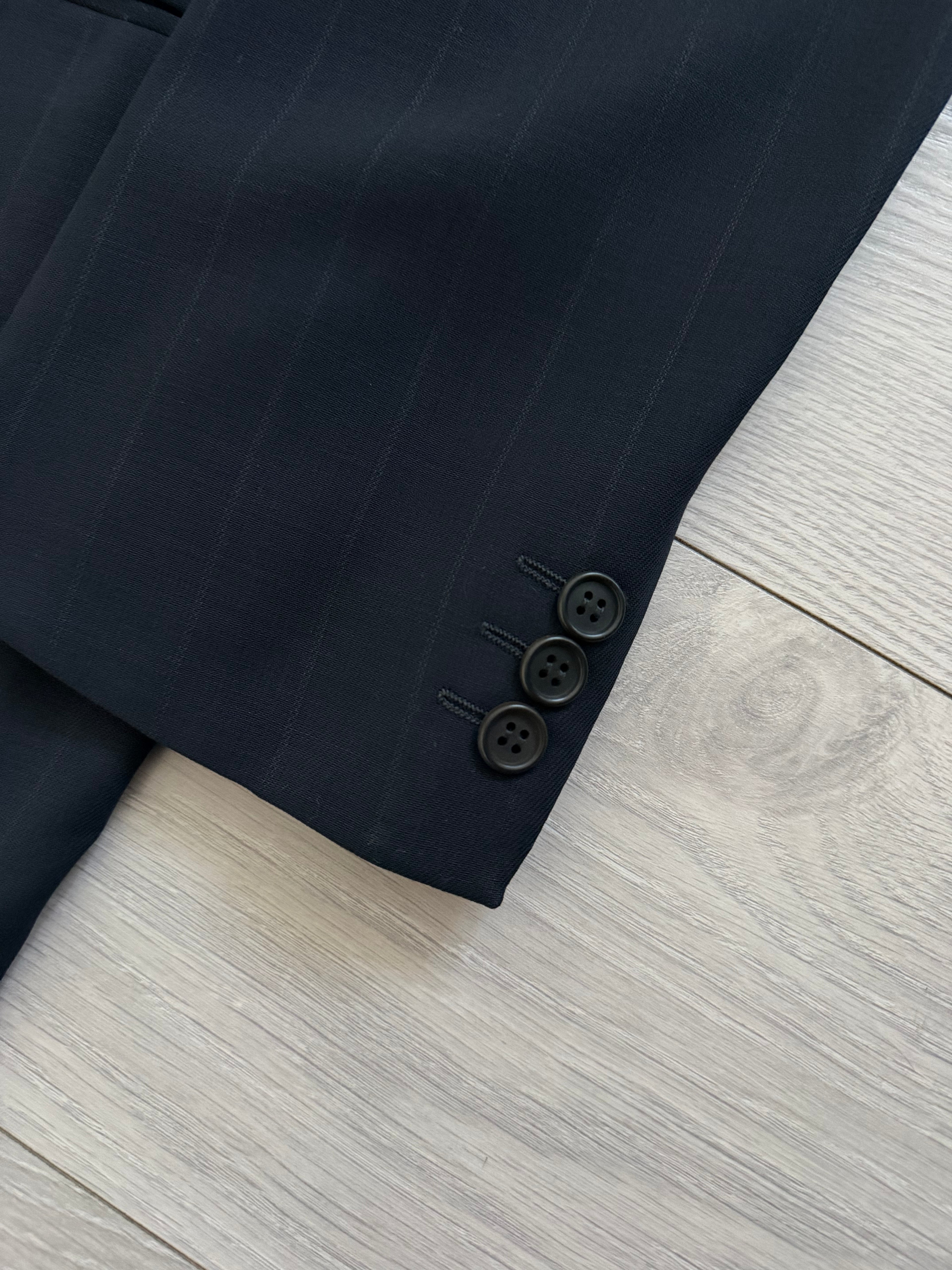 Giorgio Armani Black Label 1990s Peaked Lapel Double Breasted Draped Wool Pleated Suit Navy - Size L Jacket / 34" Waist