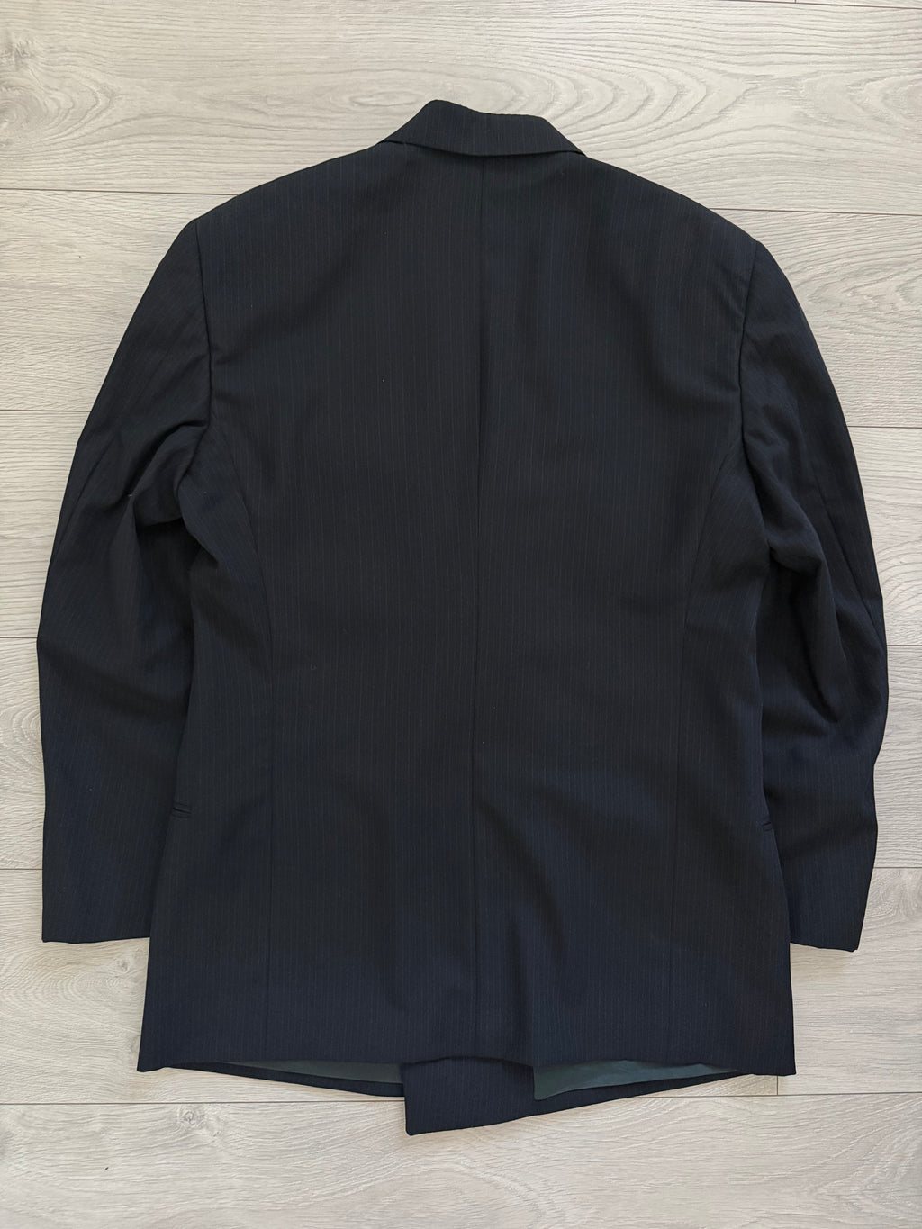 Giorgio Armani 1980s Peaked Lapel Double Breasted Pinstriped Wool Pleated Suit Navy - Size M Jacket / 32" Waist