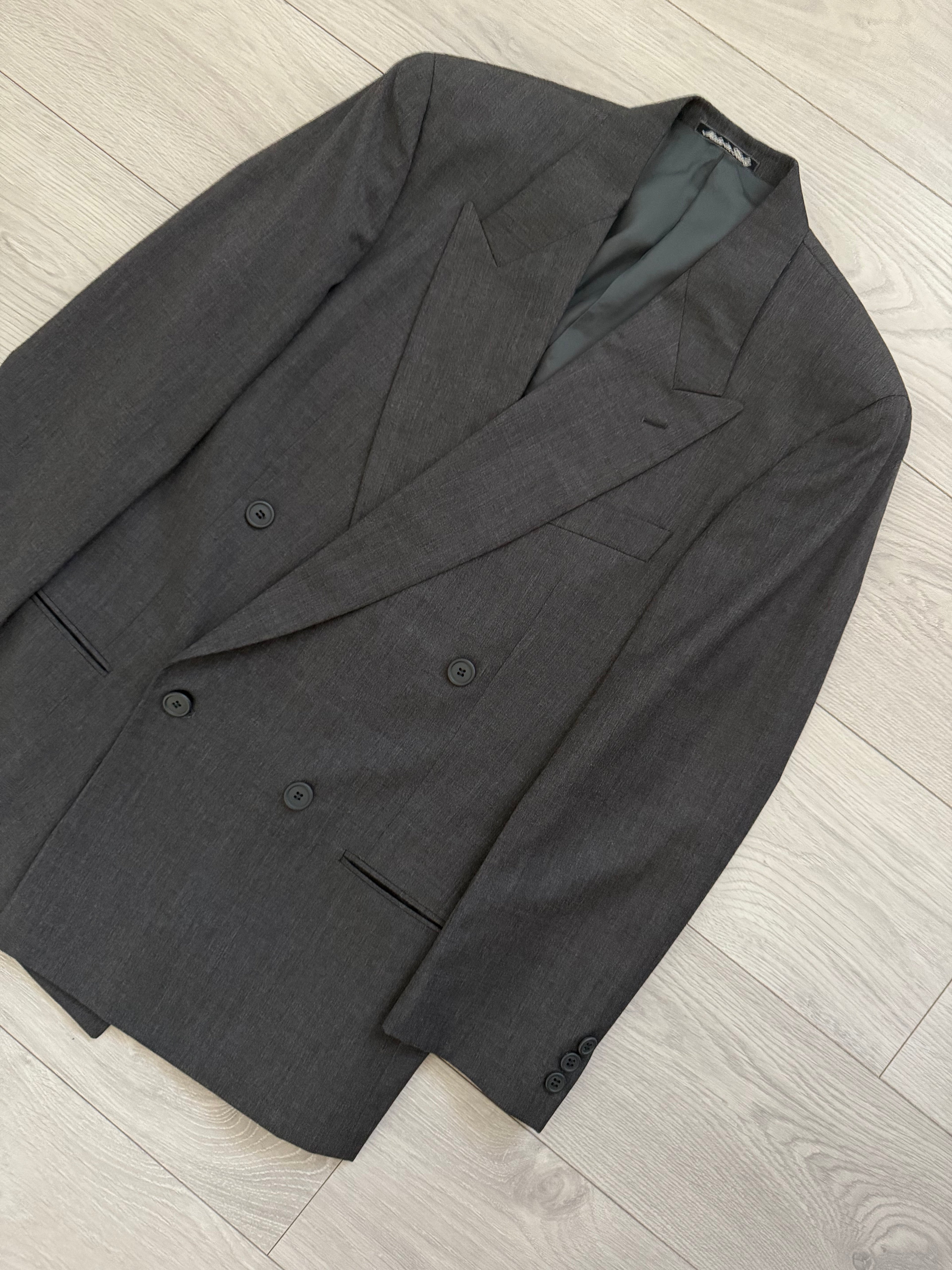 Giorgio Armani 1980s Peaked Lapel Double Breasted Wool Pleated Suit Grey - Size M Jacket / 32" Waist