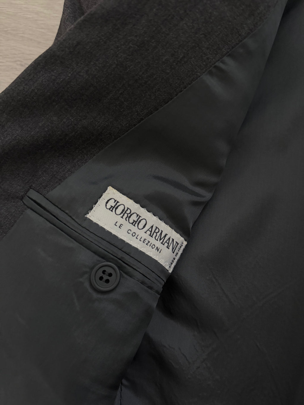 Giorgio Armani 1980s Peaked Lapel Double Breasted Wool Pleated Suit Grey - Size M Jacket / 32" Waist