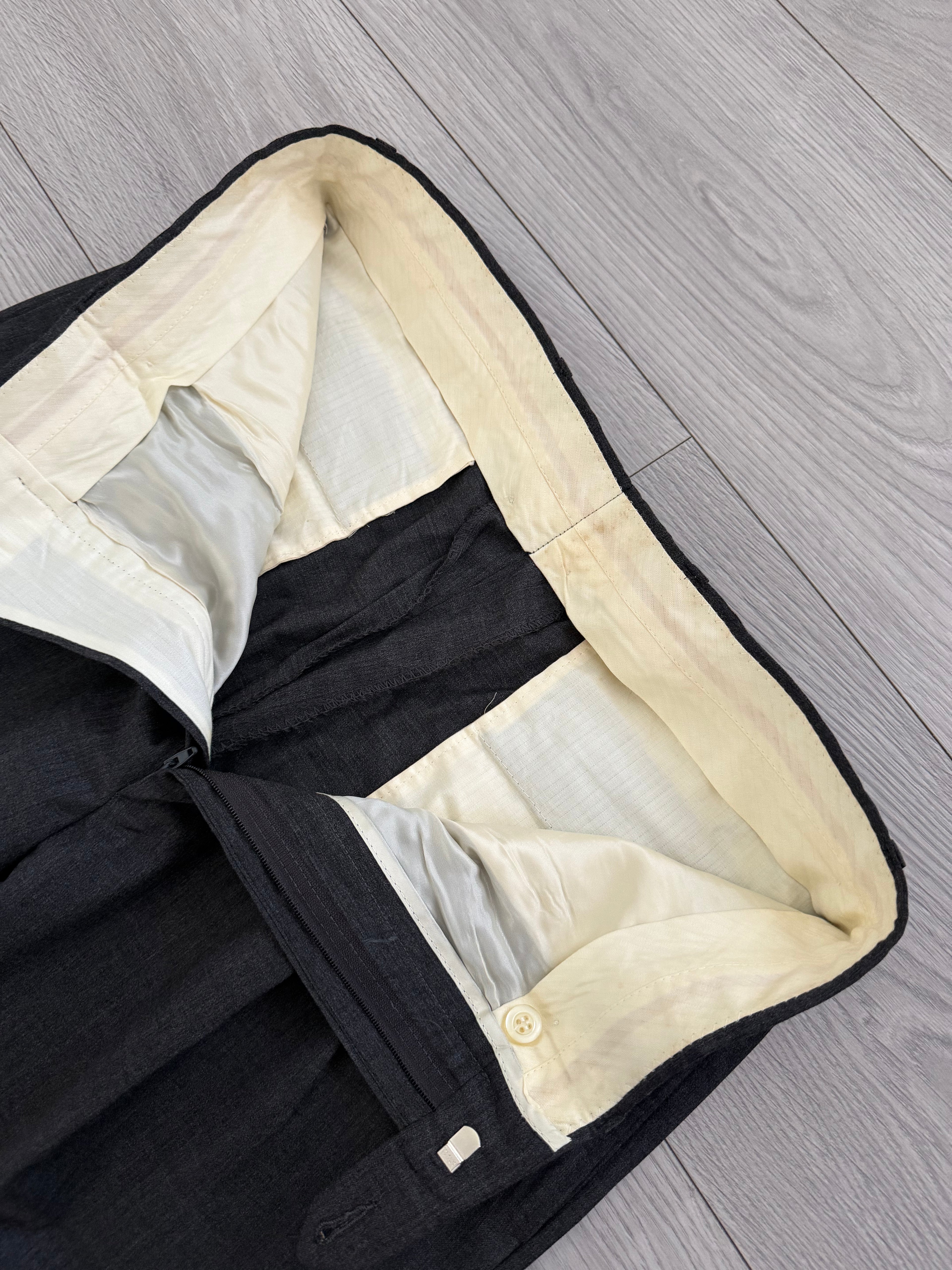 Giorgio Armani 1980s Peaked Lapel Double Breasted Wool Pleated Suit Grey - Size M Jacket / 32" Waist