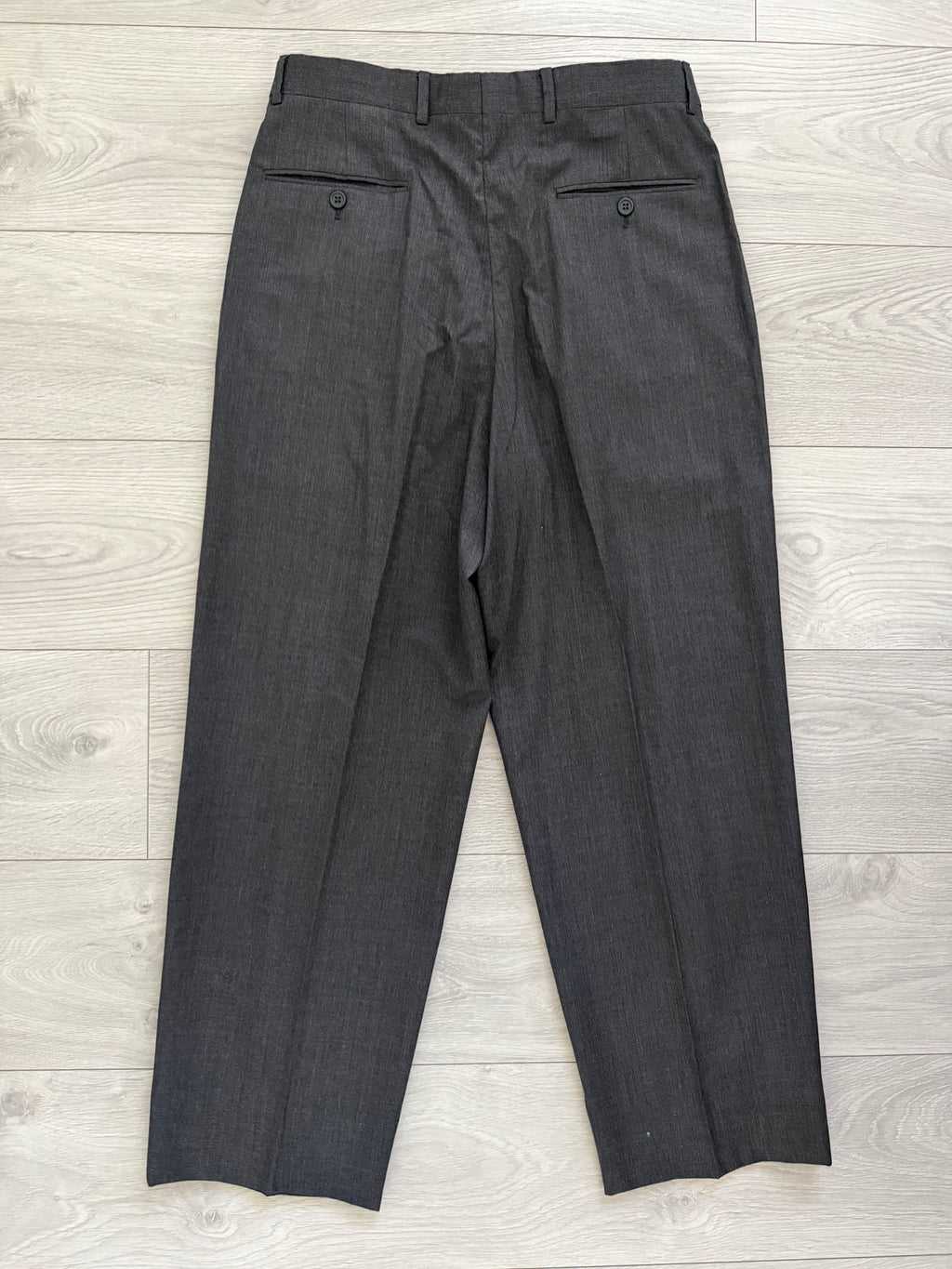 Giorgio Armani 1980s Peaked Lapel Double Breasted Wool Pleated Suit Grey - Size M Jacket / 32" Waist