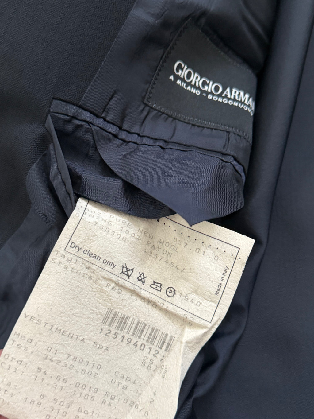 Giorgio Armani Black Label 1990s Peaked Lapel Double Breasted Draped Wool Pleated Suit Navy - Size XL Jacket / 36" Waist