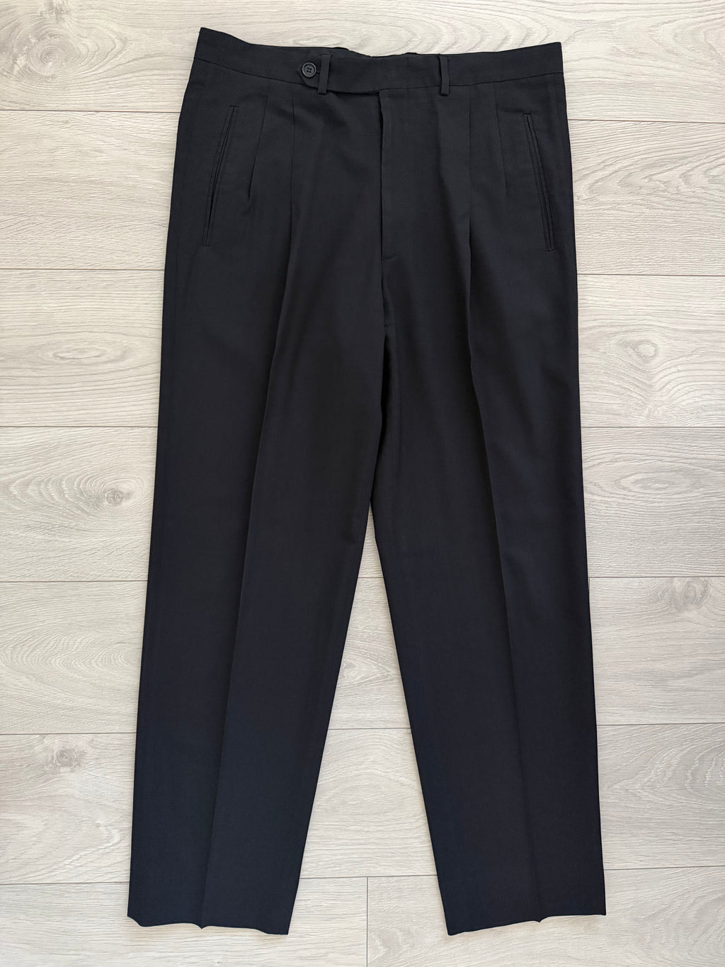 Giorgio Armani Black Label 1990s Peaked Lapel Double Breasted Draped Wool Pleated Suit Navy - Size XL Jacket / 36" Waist