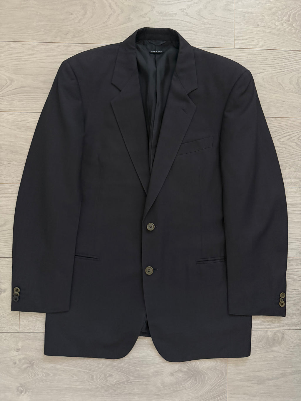 Giorgio Armani Black Label 1990s 2B Pleated Navy Wool Silk Suit - Size L Jacket / 34" Waist