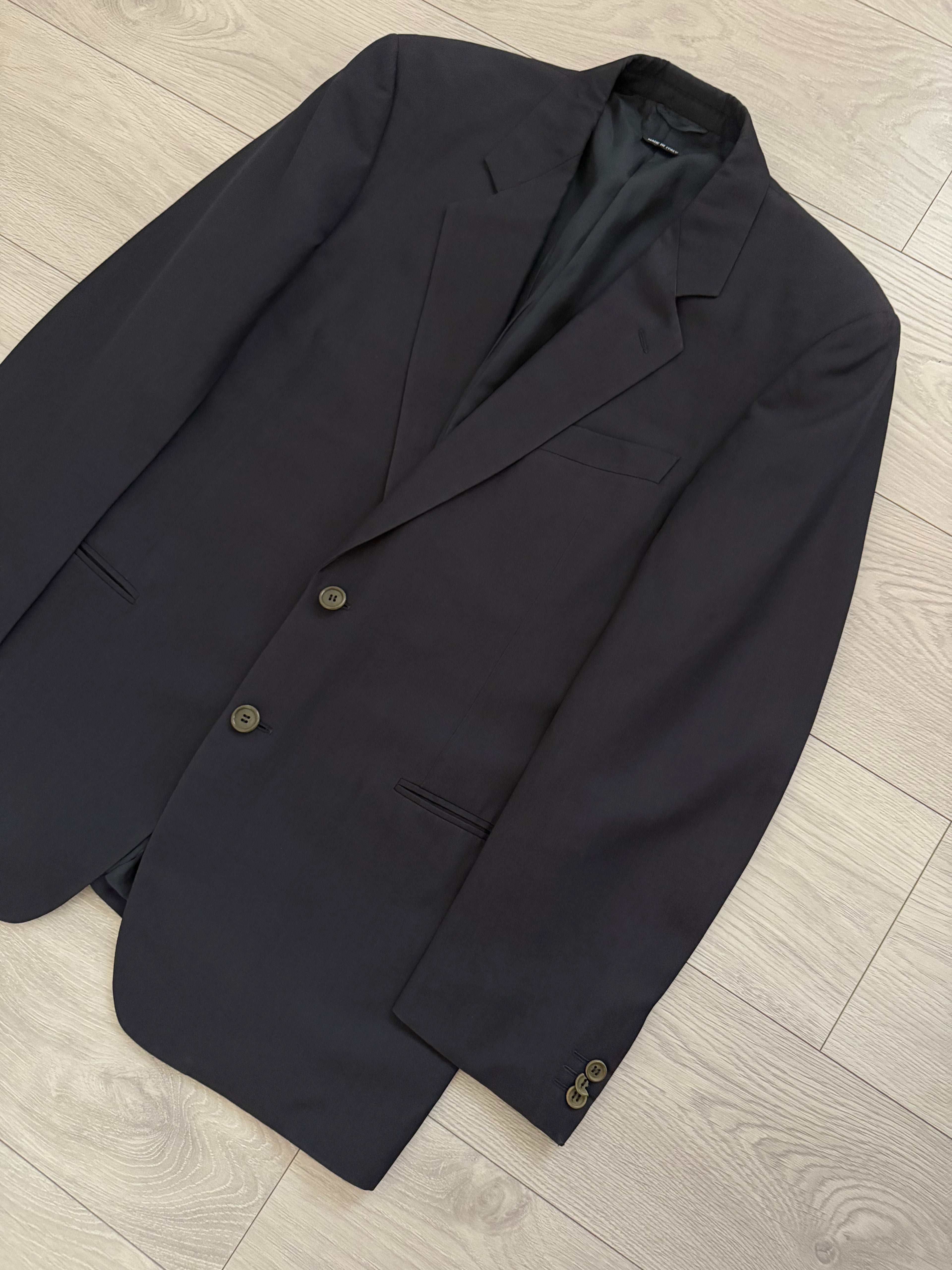 Giorgio Armani Black Label 1990s 2B Pleated Navy Wool Silk Suit - Size L Jacket / 34" Waist