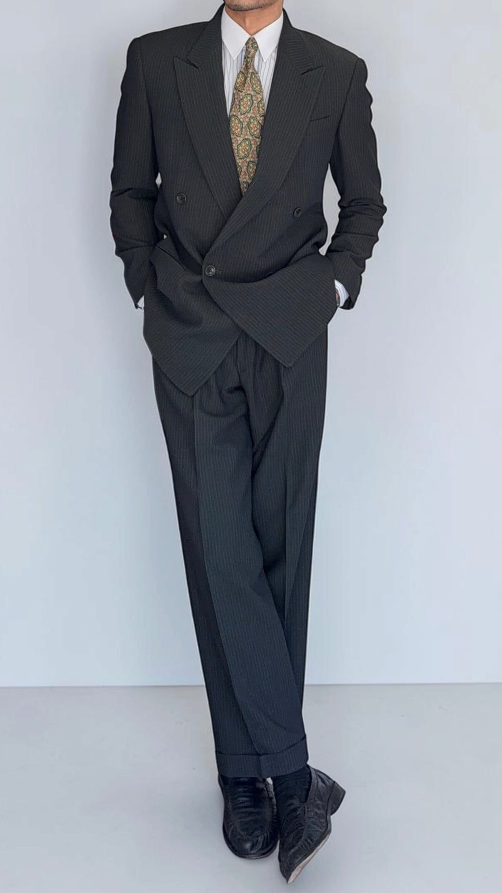 Armani 1990s Peaked Lapel Double Breasted Textured Wool Suit Green Gray - Size M Jacket / 33" Waist