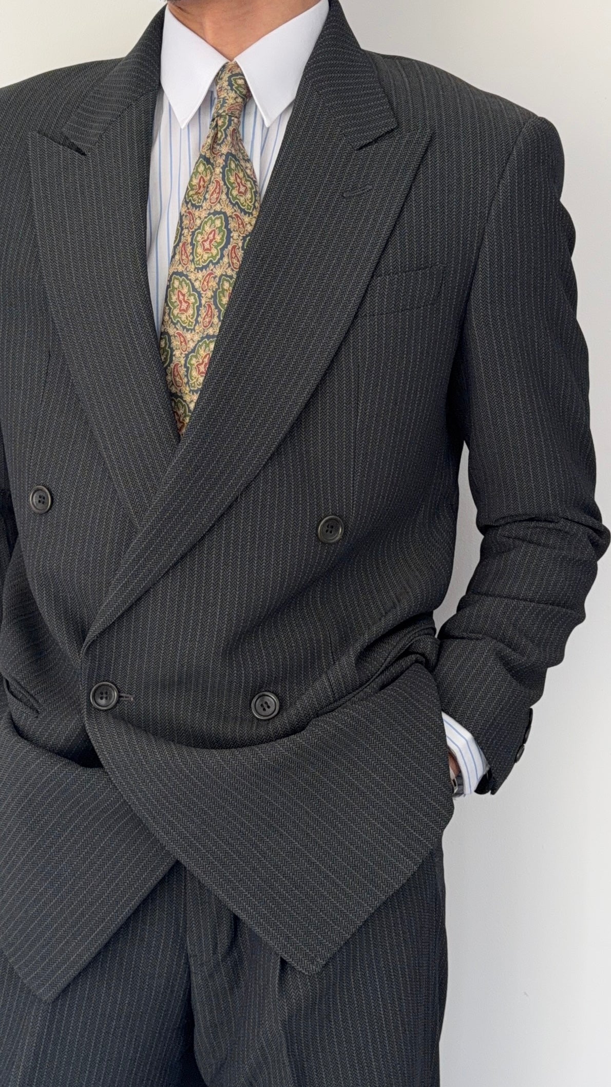Armani 1990s Peaked Lapel Double Breasted Textured Wool Suit Green Gray - Size M Jacket / 33" Waist