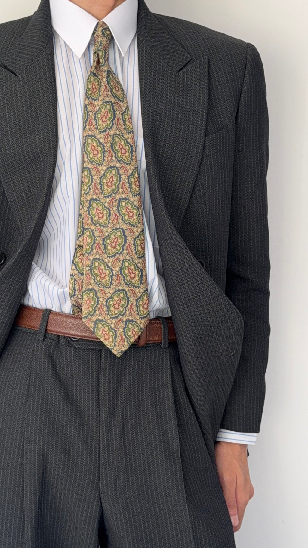 Armani 1990s Peaked Lapel Double Breasted Textured Wool Suit Green Gray - Size M Jacket / 33" Waist