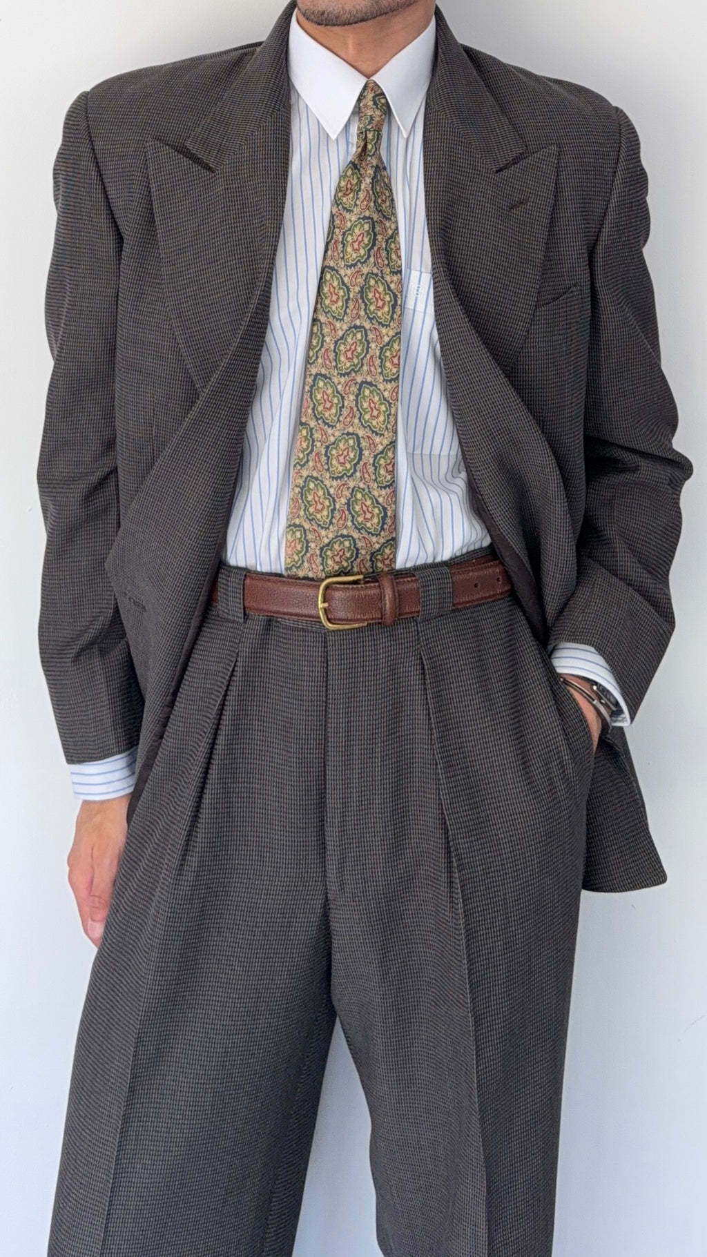 Giorgio Armani 1980s Peaked Lapel Double Breasted Textured Wool Suit Taupe Espresso Grey - Size M Jacket / 30" Waist